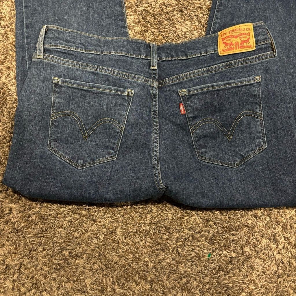 Levi's Women’s Levi’s Straight Jeans Size 31" - 5 Thumbnail