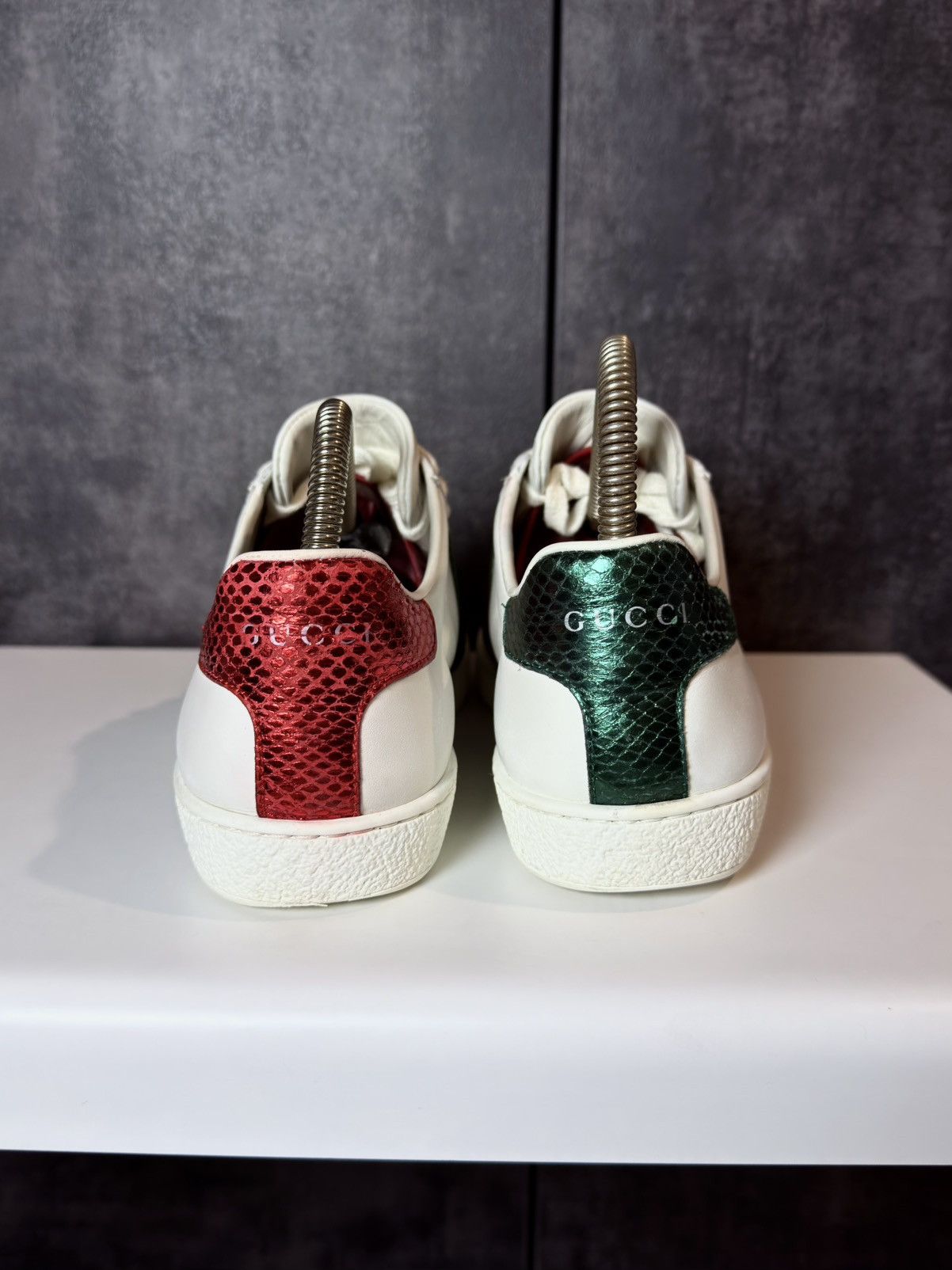 Gucci Gucci Ace Bee Low Top Sneakers Tom Ford Golden Goose Dior Size US 7 / IT 37 - 19 Thumbnail