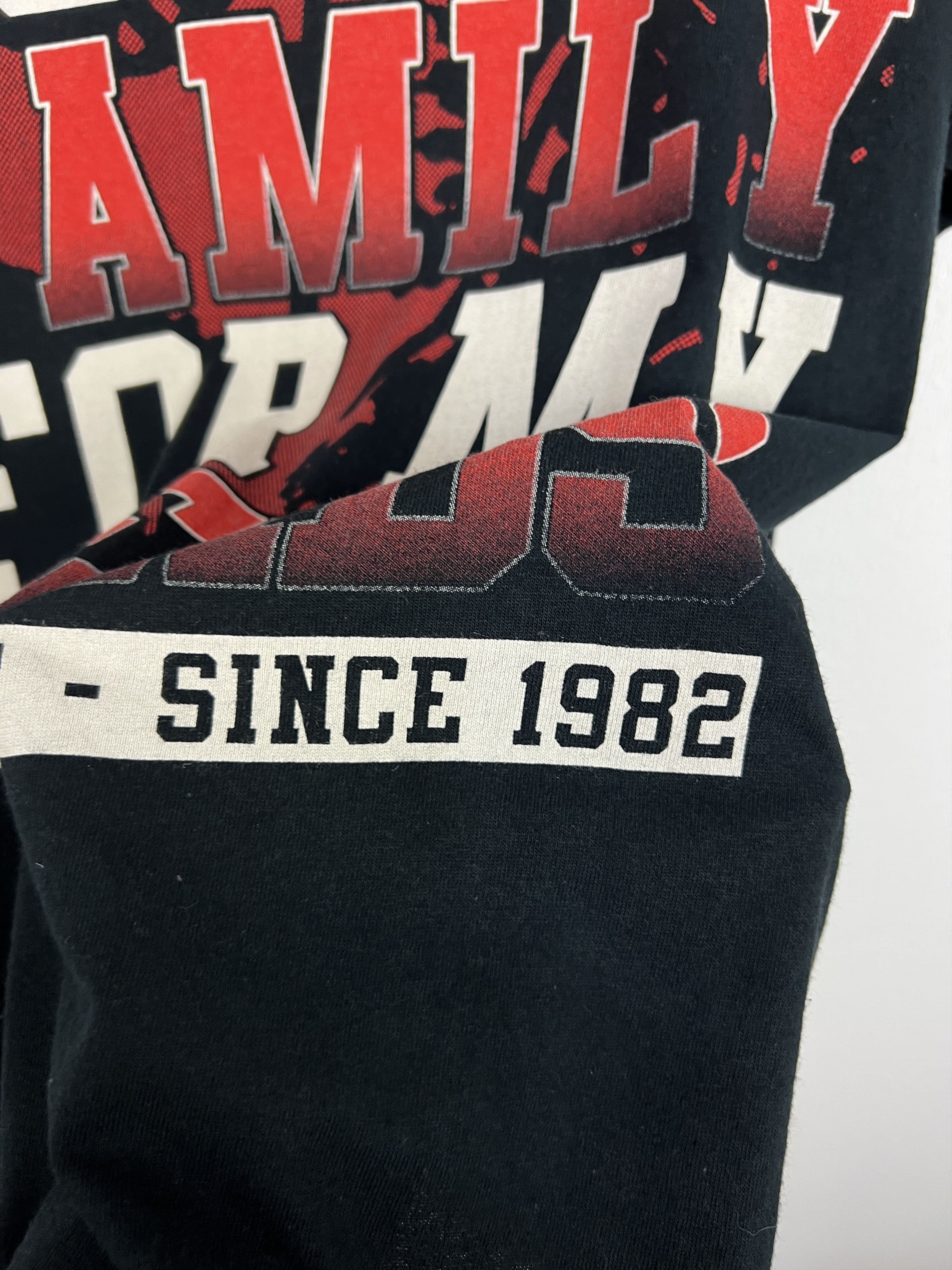 Vintage Vintage Agnostic Front Family Friends Hardcore Tour Shirt Size US L / EU 52-54 / 3 - 4 Thumbnail