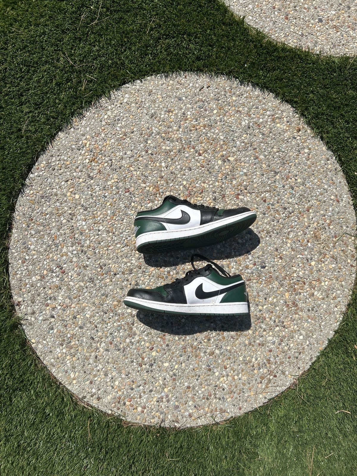 Jordan Brand Jordan 1 Low Size US 10.5 / EU 43-44 - 2 Thumbnail