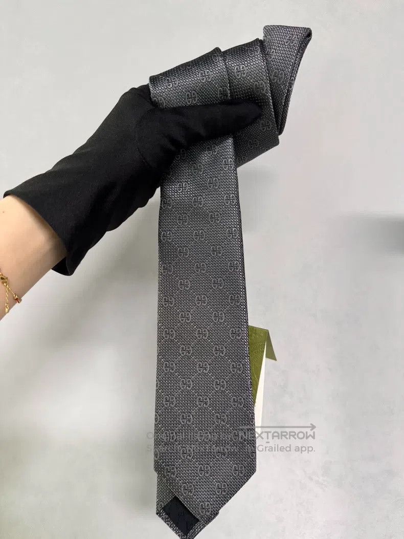 Gucci Gucci Tie Size ONE SIZE - 1 Thumbnail