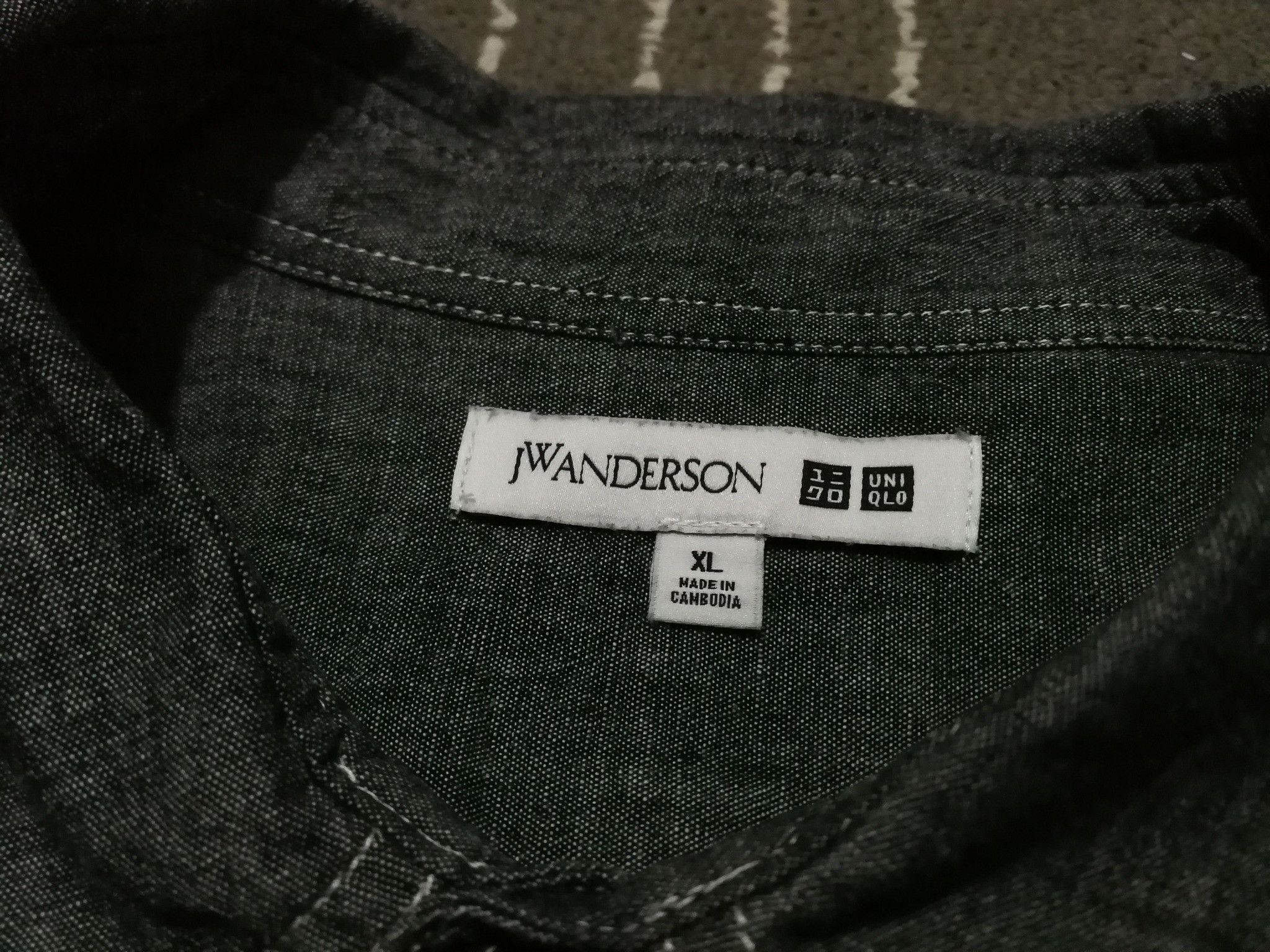 JW Anderson × Uniqlo Jwanderson X uniqlo chambrey XL 2071 Size US XL / EU 56 / 4 - 4 Thumbnail