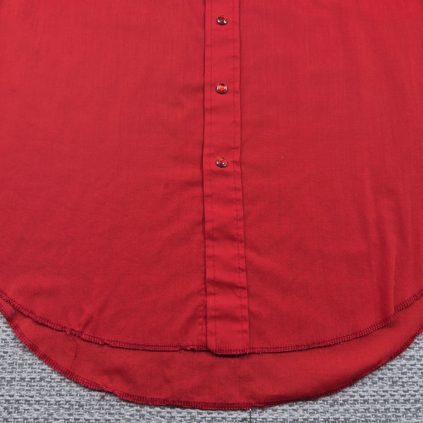 Wrangler VINTAGE Wrangler Shirt Mens XL Red Western Long Tails Button Front USA 70s Size US XL / EU 56 / 4 - 6 Thumbnail