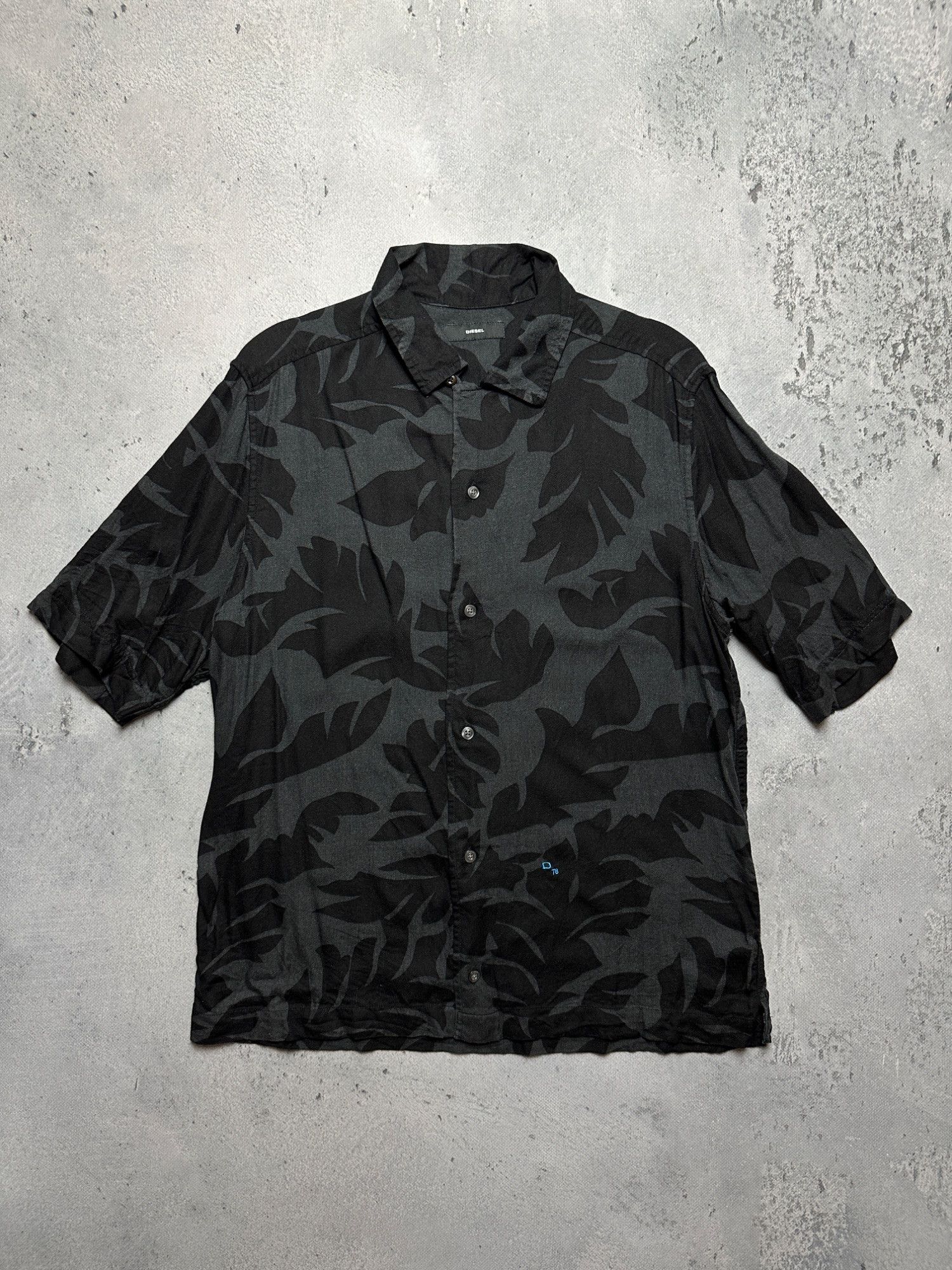 Diesel Diesel Black Leaf Pattern Short Sleeve Button-Up Viscose y2k Size US XL / EU 56 / 4 - 1 Thumbnail