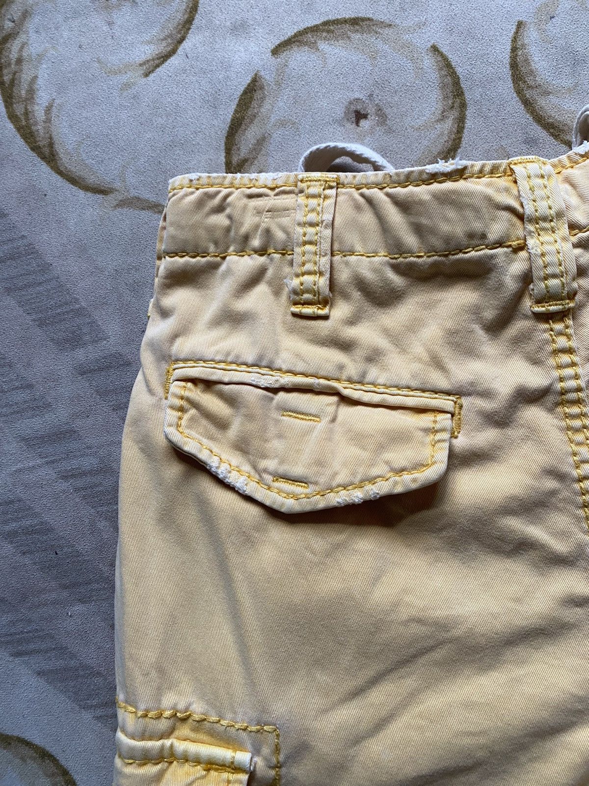 True Religion True Religion Distressed Short Pant Size US 31 - 12 Thumbnail