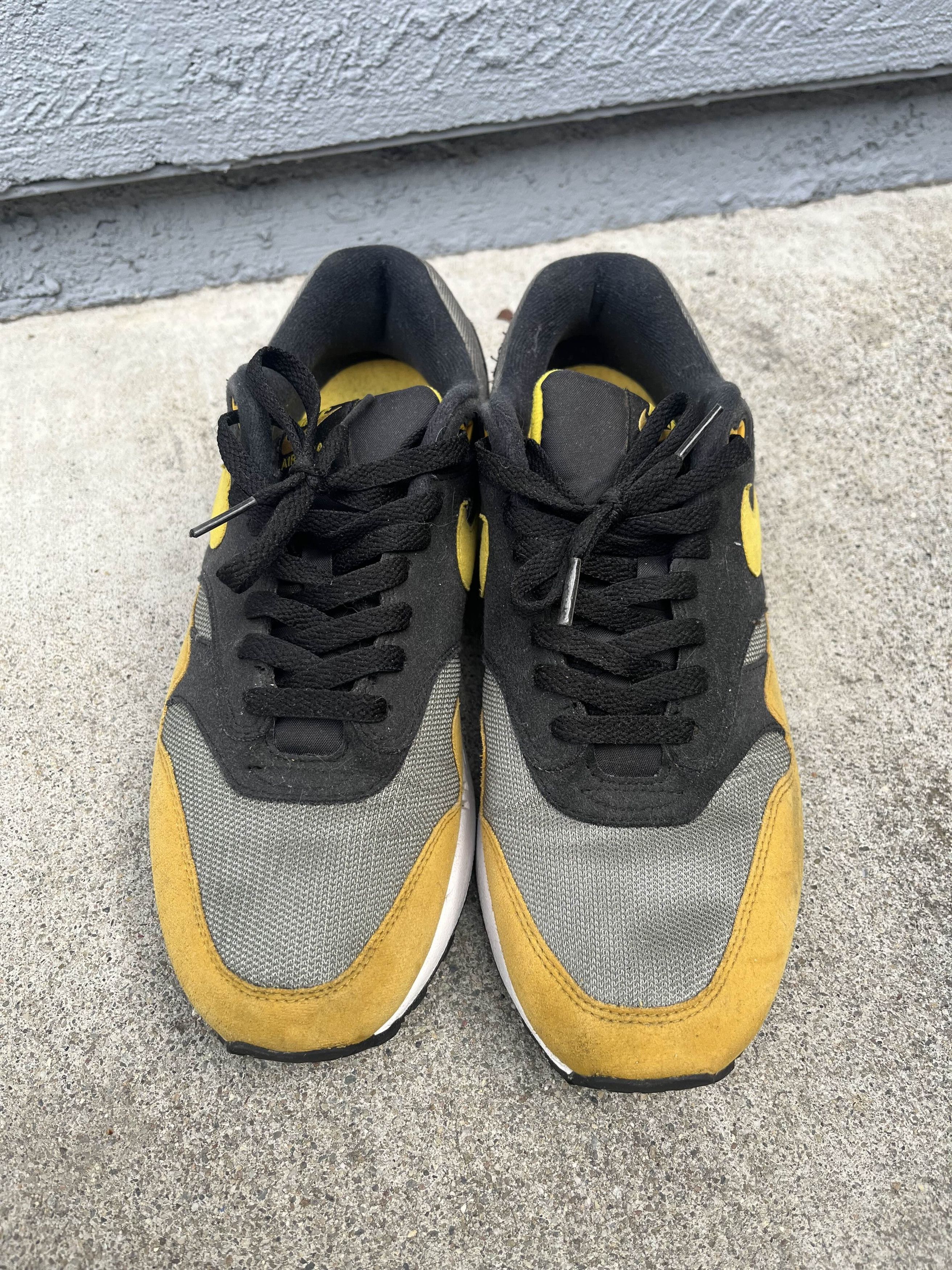 Nike Nike Air Max 1 Dark Stucco/Vivid Sulfur Size US 9 / EU 42 - 2 Thumbnail
