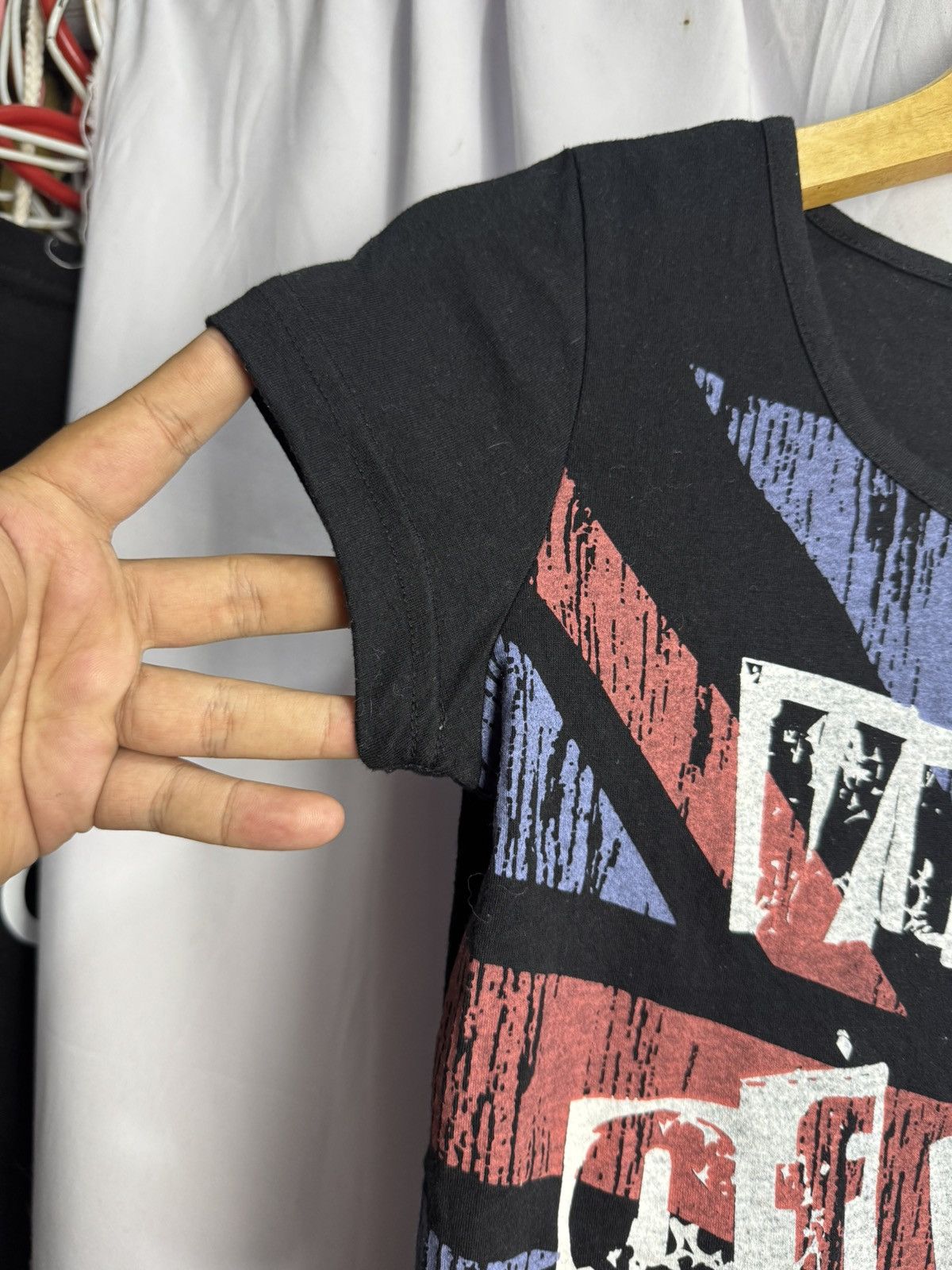 Tornado Mart Gothic Styled England Flag Tees Size US S / EU 44-46 / 1 - 4 Thumbnail