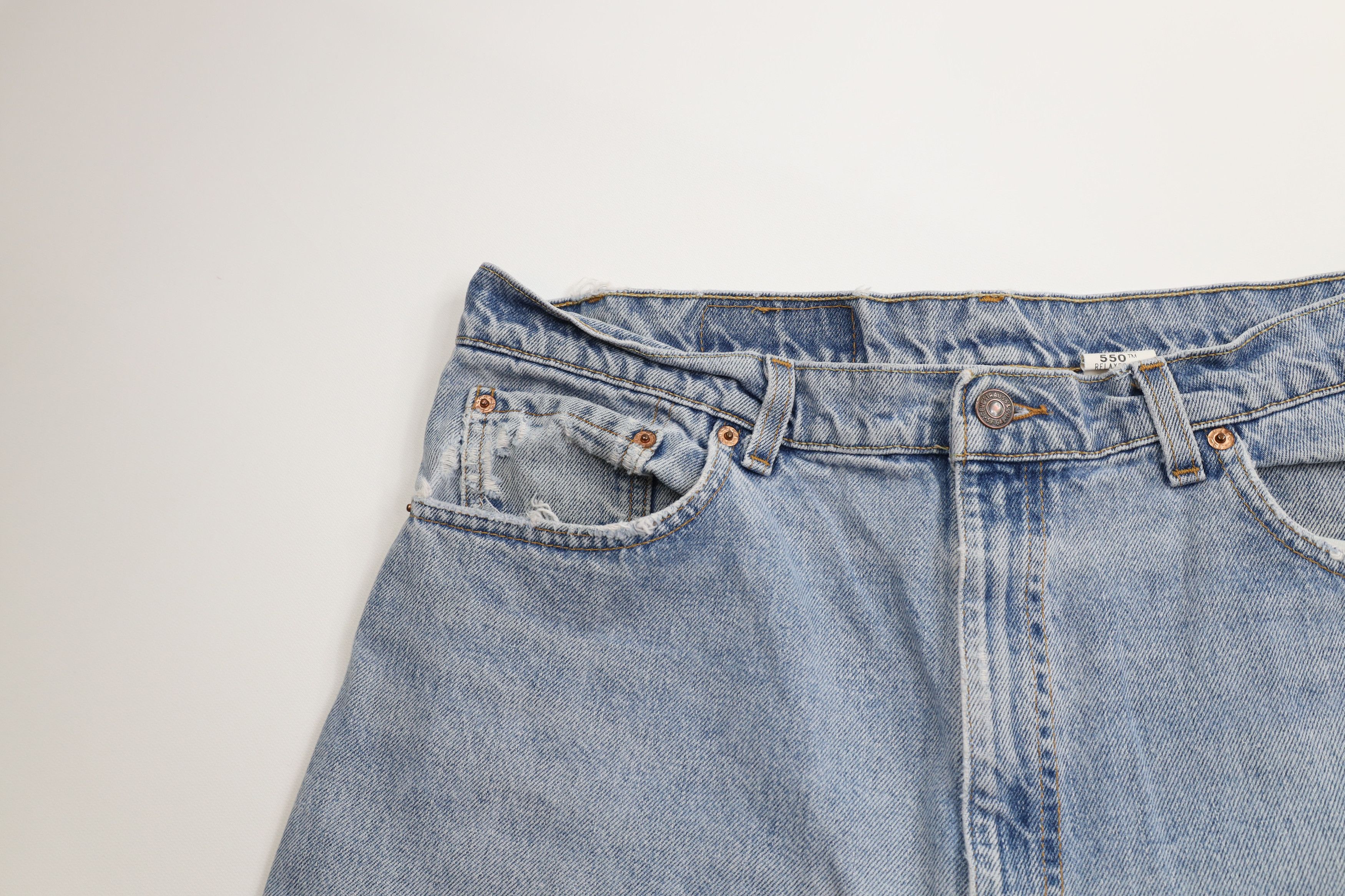 Levi's Vintage 90s Levis 550 Relaxed Tapered Leg Denim Jeans USA Size US 38 / EU 54 - 8 Thumbnail