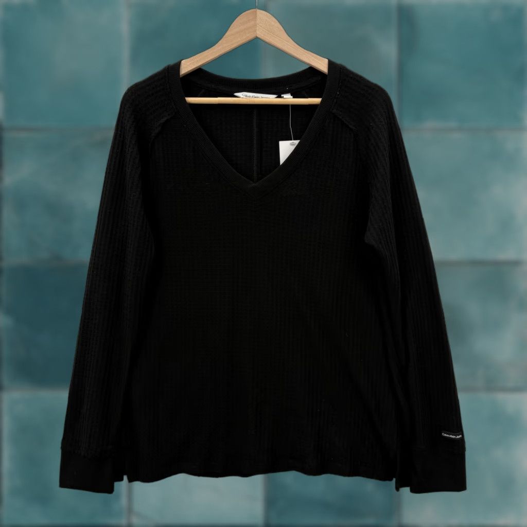 Vintage Calvin Klein Jeans Shirt Womens XL Black V-Neck Raglan Long Sleeve Thermal NWT Size XL / US 12-14 / IT 48-50 - 1 Thumbnail