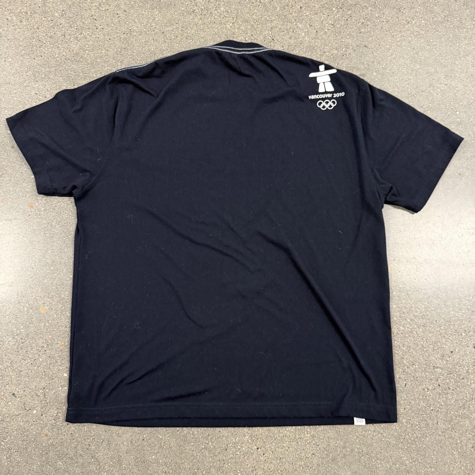 Designer XXI Olympic Winter Games Vancouver Canada T-Shirt 2010 L Size US L / EU 52-54 / 3 - 6 Thumbnail