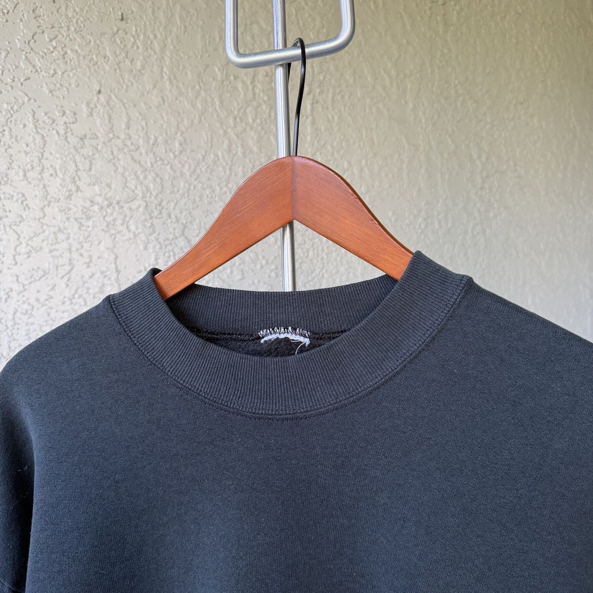 Vintage Vintage ERD Black Crewneck Blank Thrashed Size US L / EU 52-54 / 3 - 3 Thumbnail