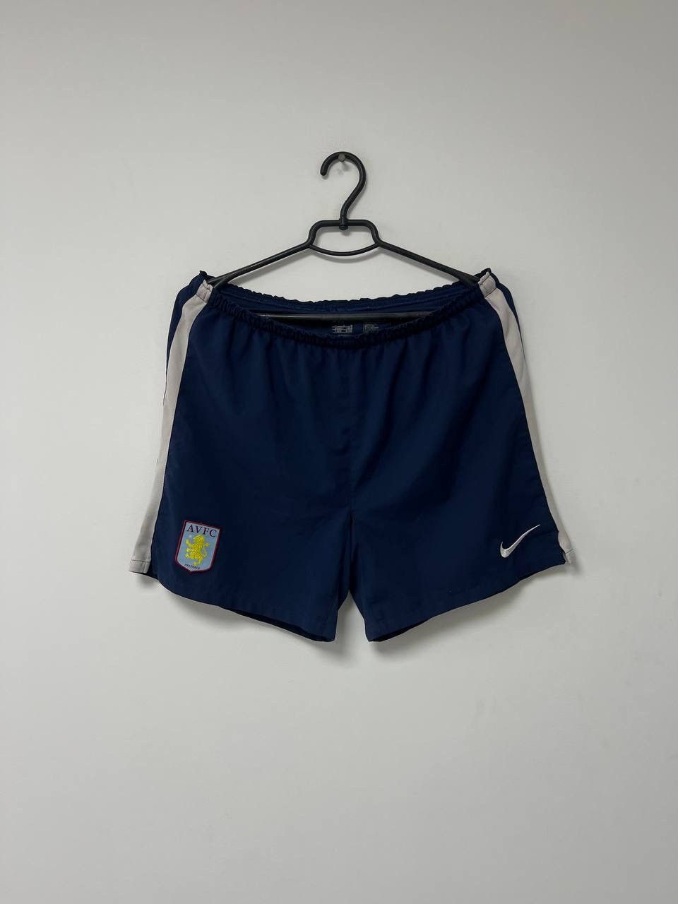Nike Vintage Aston Villa 2010/2011 Away Football Shorts Nike sz M Size US 32 / EU 48 - 8 Thumbnail