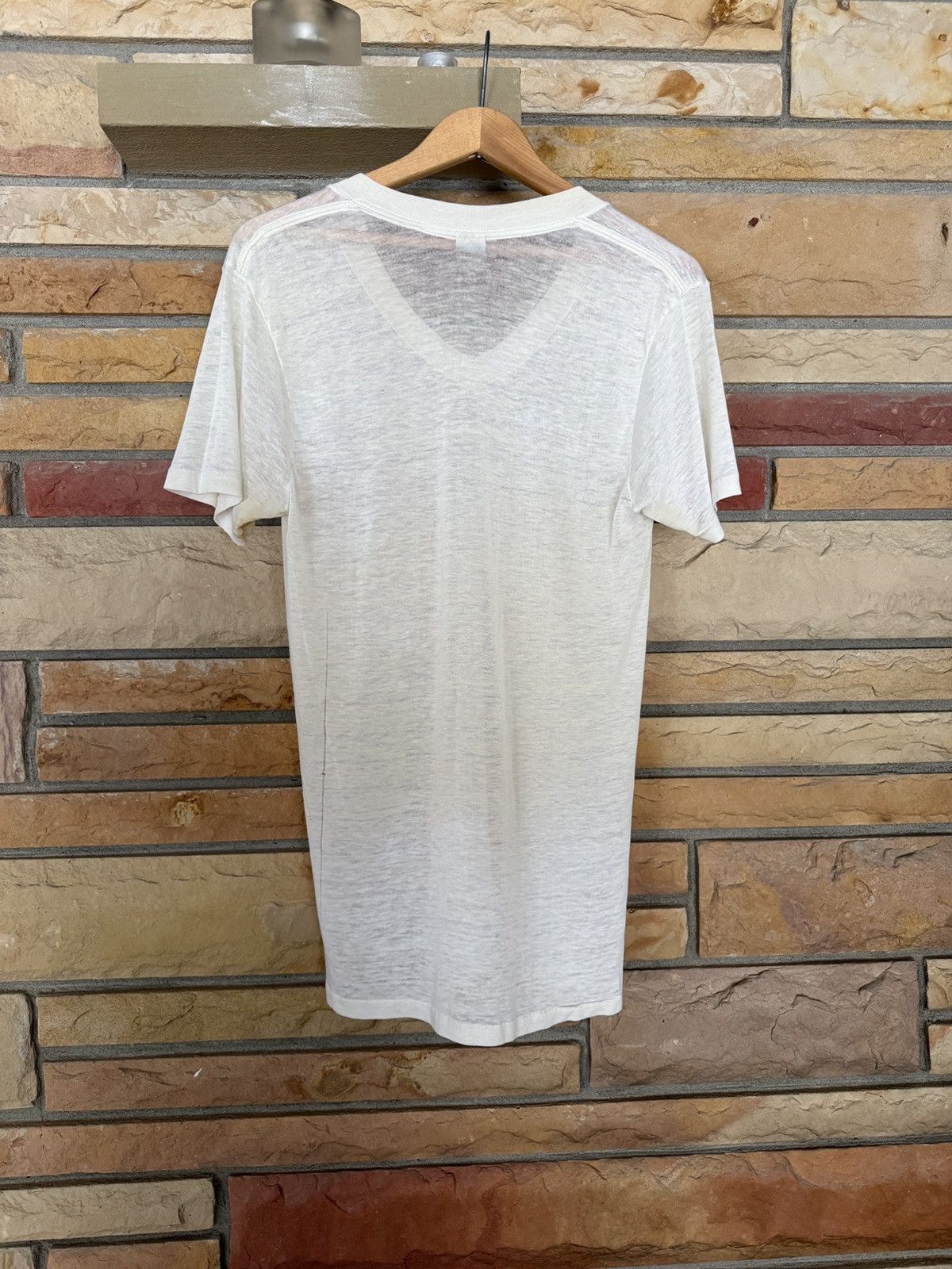 Vintage Vintage 70s JcPenney Paper Thin V-Neck Blank White Tee Size US M / EU 48-50 / 2 - 6 Thumbnail