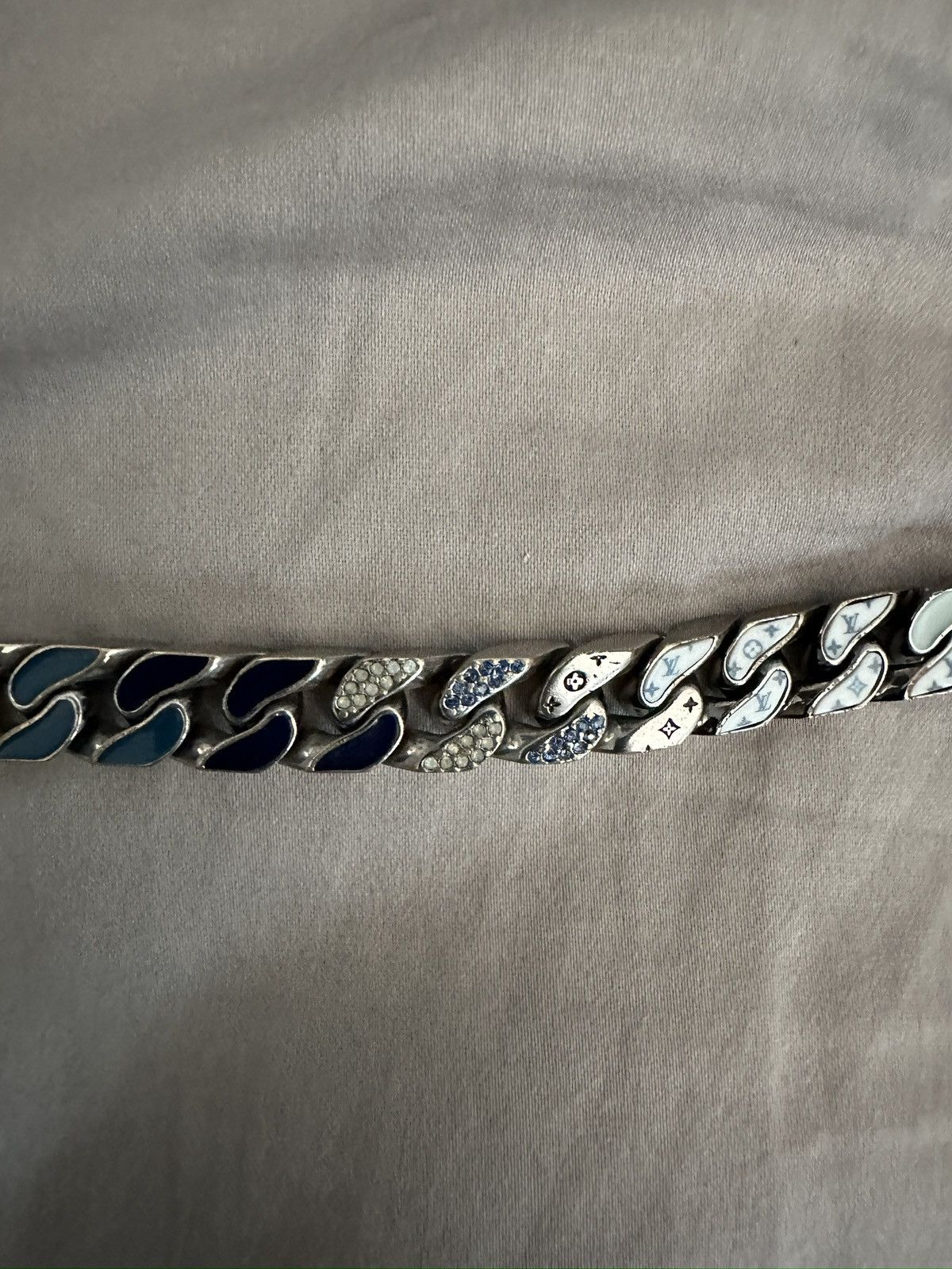 Louis Vuitton × Virgil Abloh Louis Vuitton Chain Links Patches Bracelet Size ONE SIZE - 6 Thumbnail
