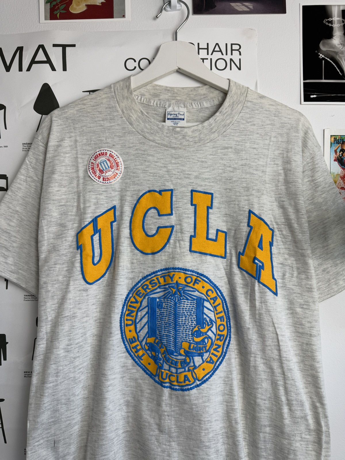 Vintage Vintage 90s UCLA DEADSTOCK single stitch t-shirt L usa DSWT Size US L / EU 52-54 / 3 - 3 Thumbnail