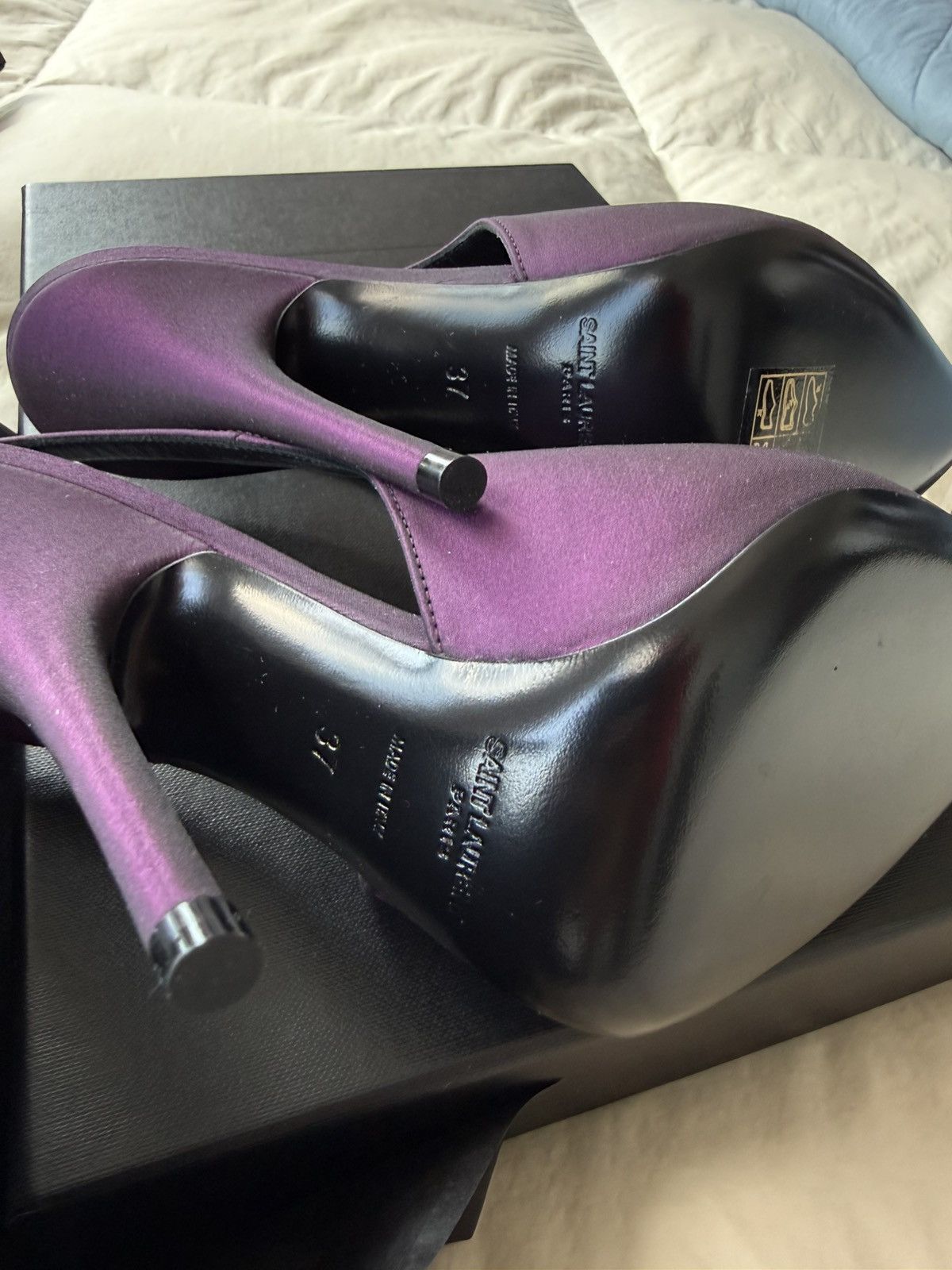 Yves Saint Laurent YSL Saint Laurent Yasmeen Satin Pump Prune Size US 7 / IT 37 - 4 Thumbnail