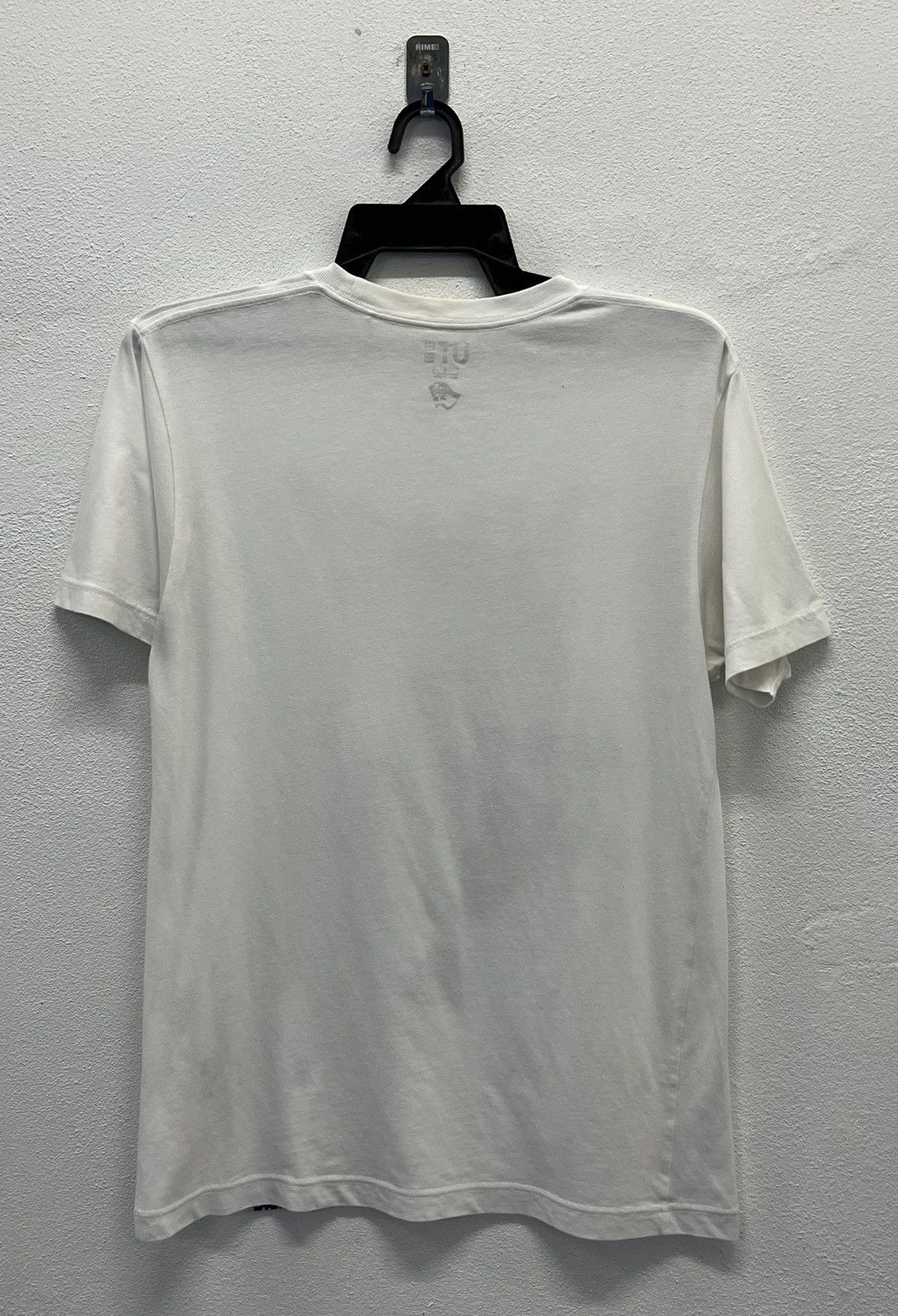 Bleach × Uniqlo × Vintage 🔥grailsale🔥 VINTAGE UNIQLO BLEACH INCHIGO KUROSAKI SHIRT Size US S / EU 44-46 / 1 - 2 Thumbnail