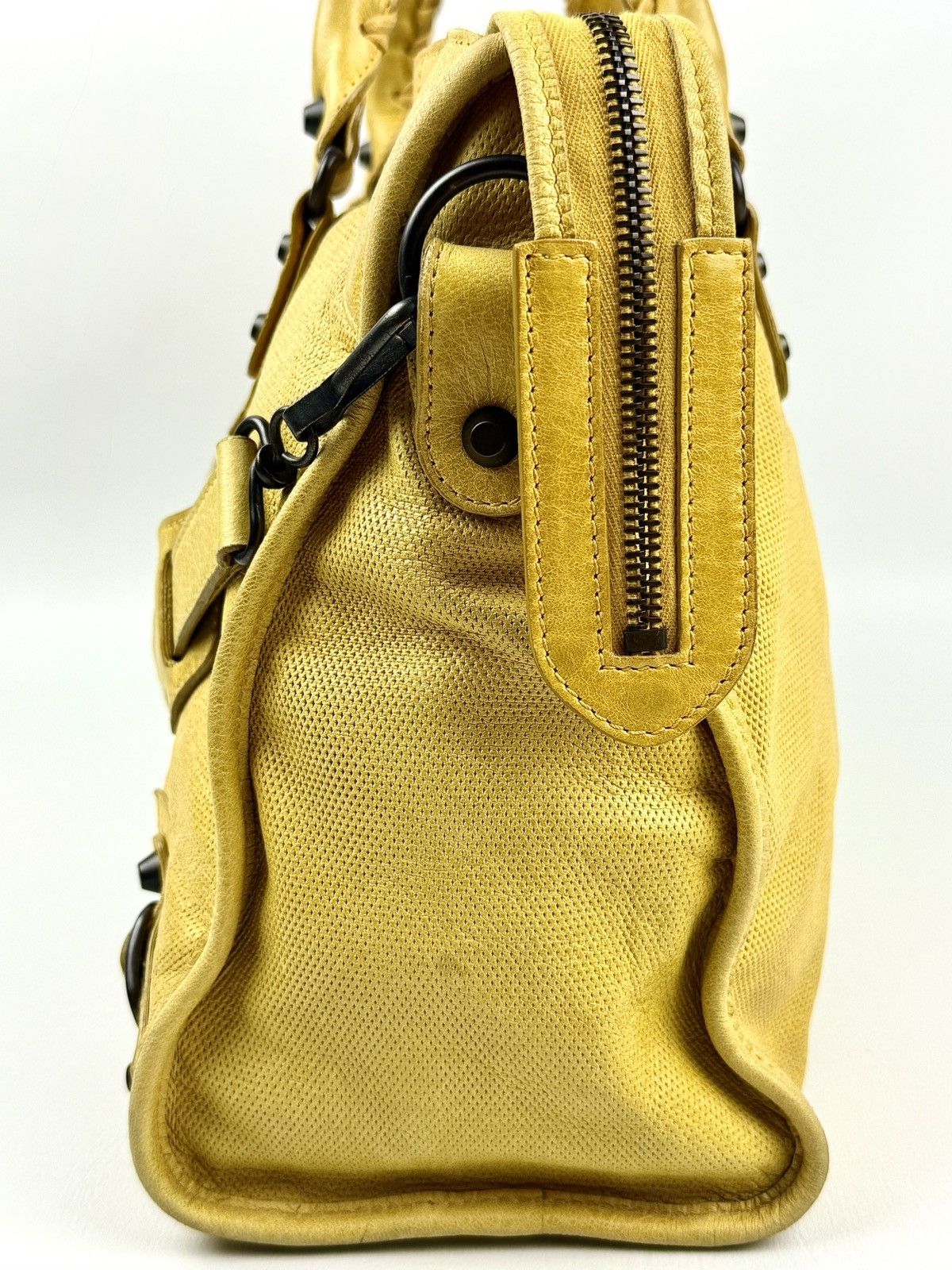 Balenciaga Balenciaga - Ghesquière - 2000’s - Lemon - Peforated - City Size ONE SIZE - 12 Thumbnail