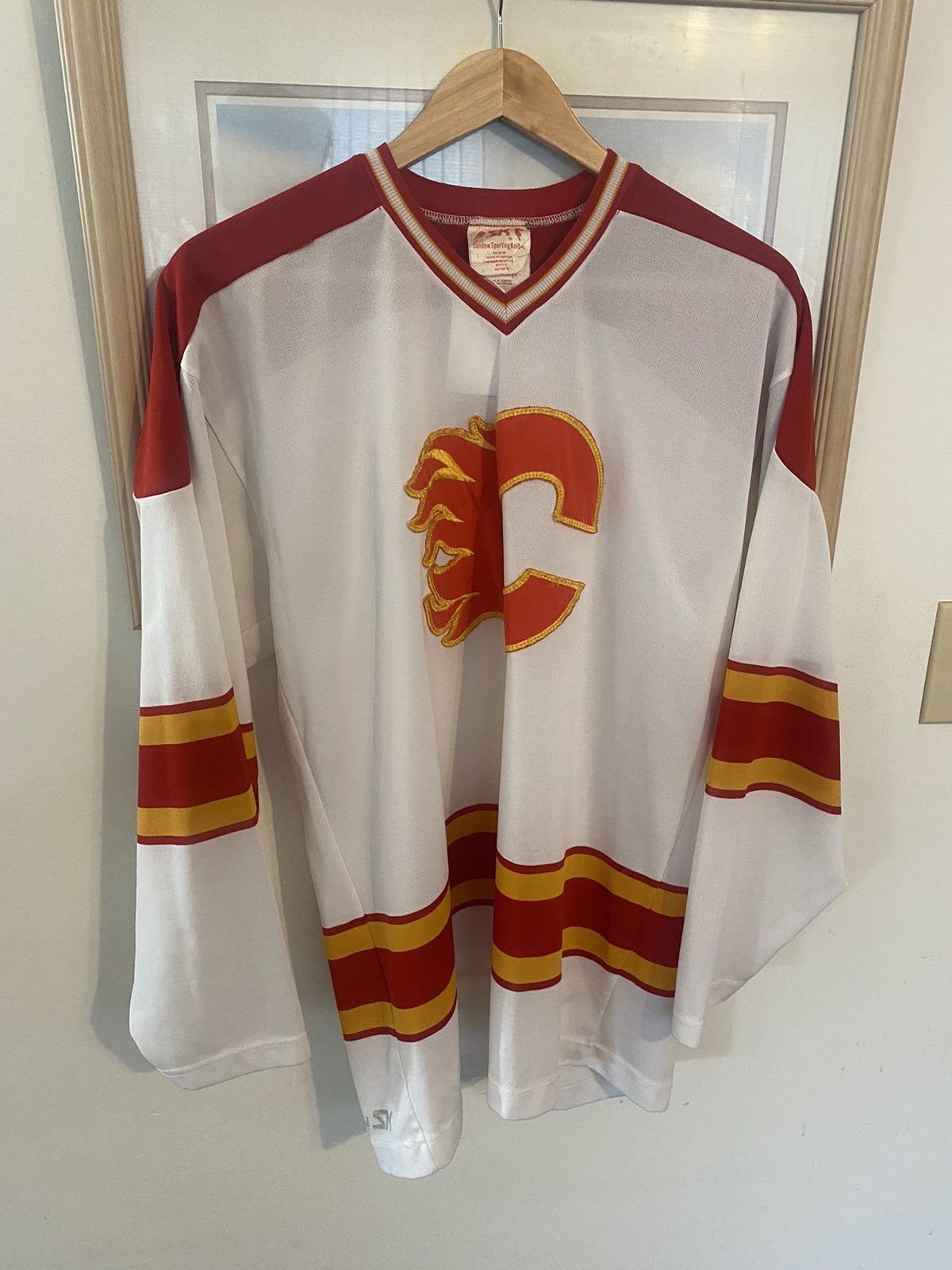 NHL × Vintage Vintage Calgary Flames Jersey Size US M / EU 48-50 / 2 - 2 Thumbnail