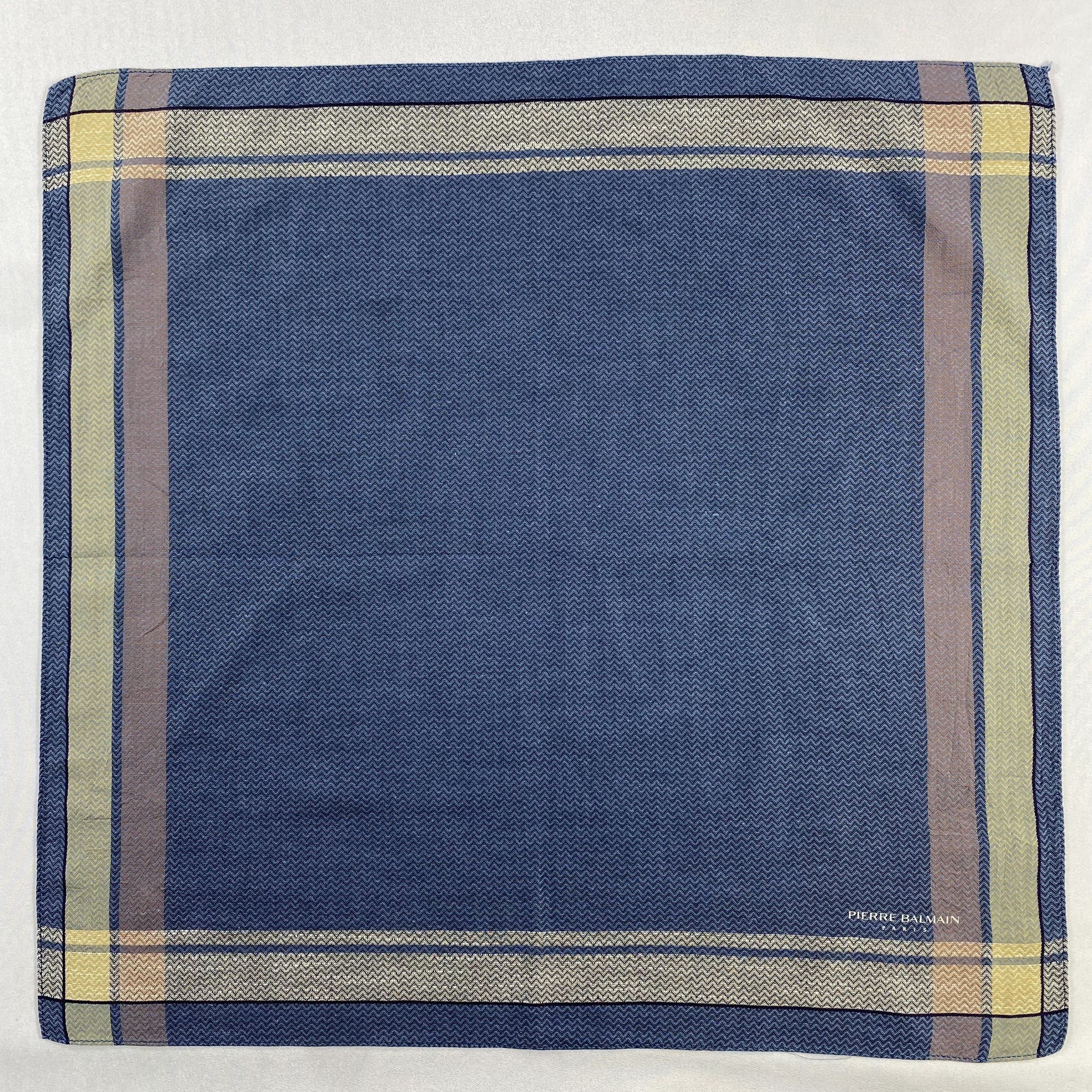 Pierre Balmain × Vintage Pierre Balmain Bandana/ Handkerchief / Neckerchief-P1146 Size ONE SIZE - 1 Thumbnail