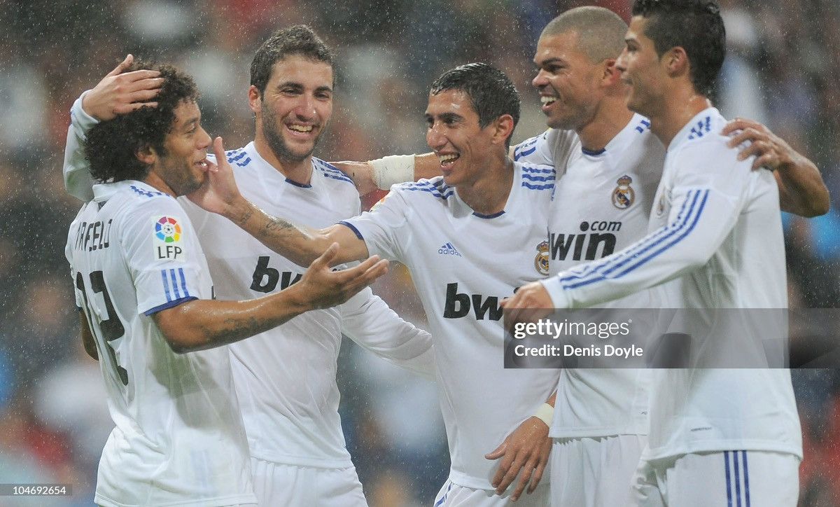 Adidas × Vintage 2010 2011 Real Madrid Ronaldo Adidas Home Kit Soccer Jersey Size US S / EU 44-46 / 1 - 2 Thumbnail