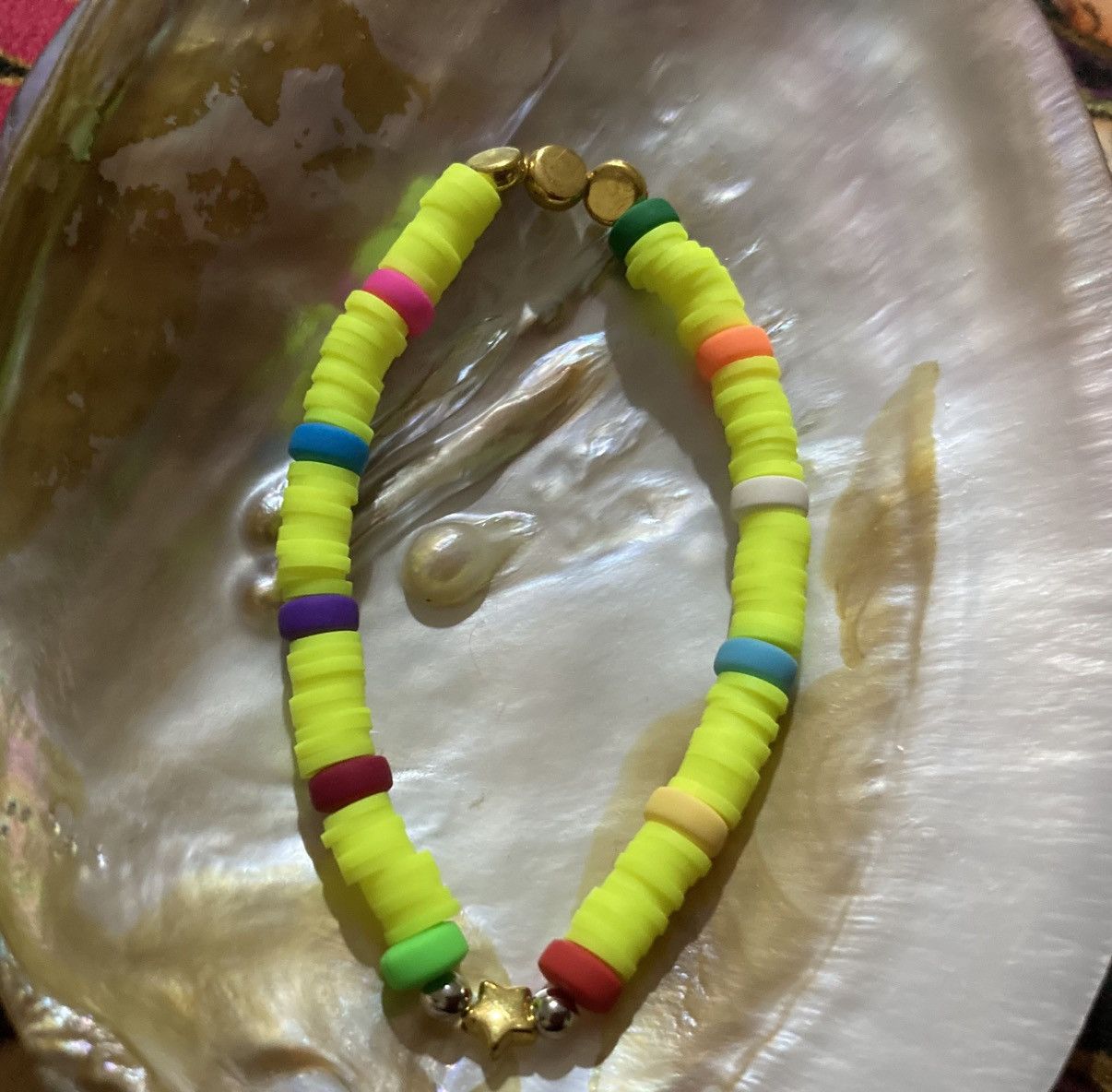 Other Fluro yellow star bracelet Size ONE SIZE - 1 Preview