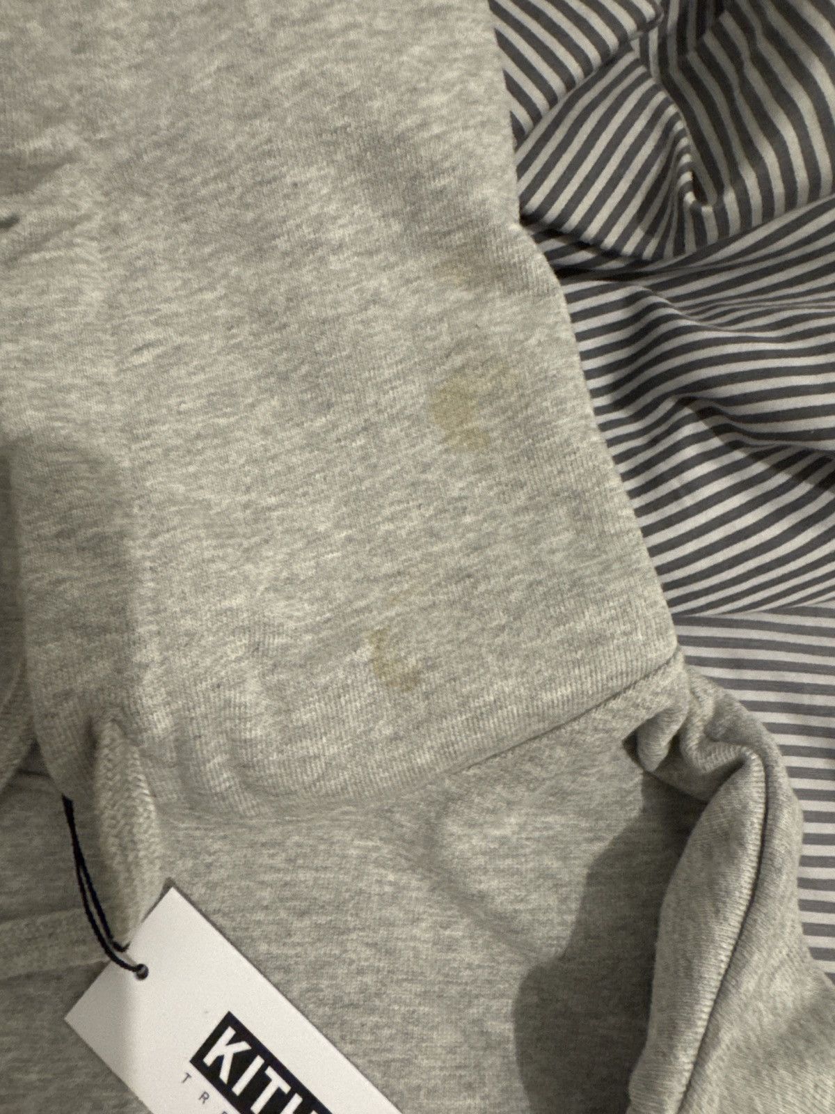 Kith Kith Treats gift box logo Hoodie Size US S / EU 44-46 / 1 - 1 Thumbnail
