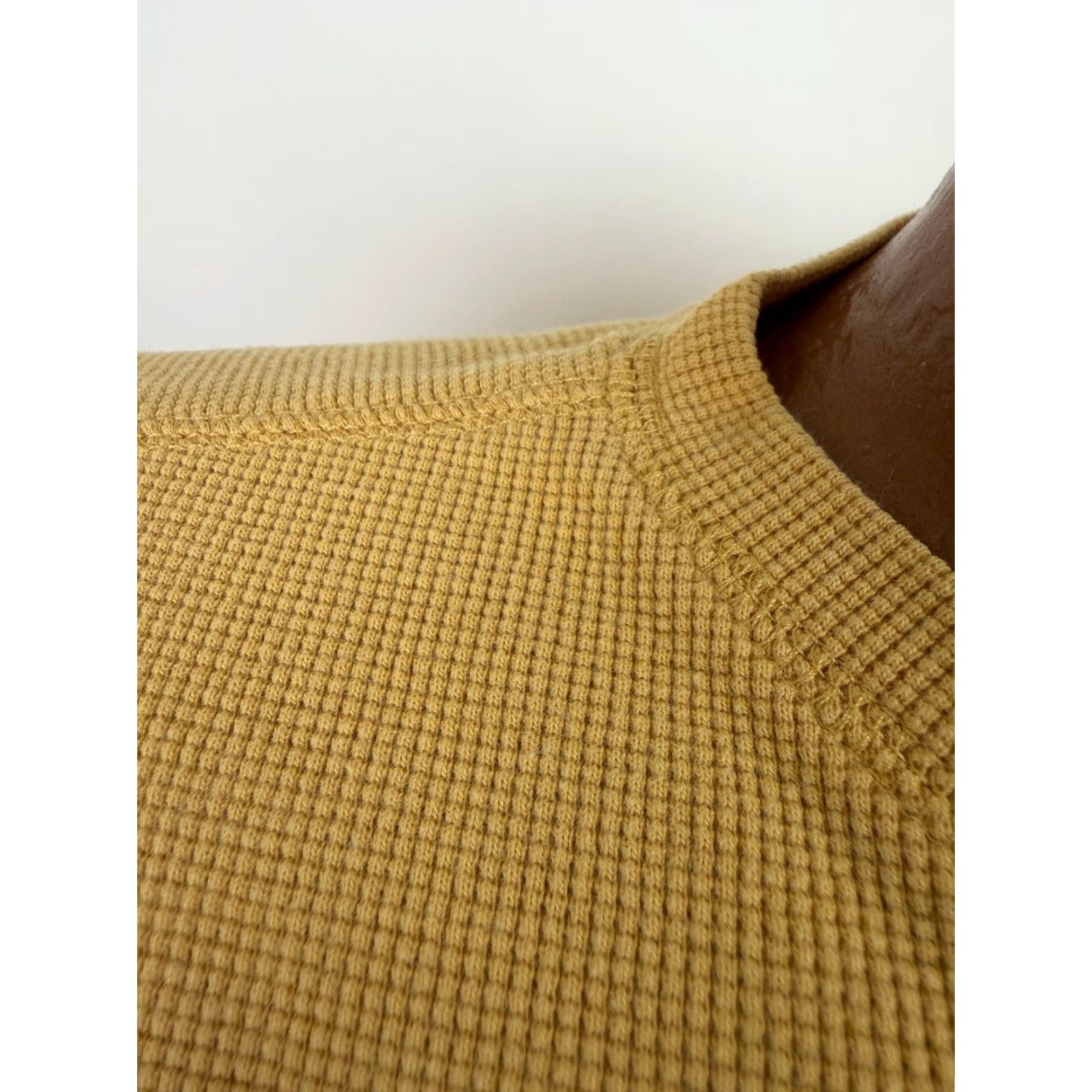 Buttero VINTAGE Structure Waffle-Knit Shirt Men M V-Neck Yellow 90s Grunge Hipster Outdoor Mens Size US M / EU 48-50 / 2 - 5 Thumbnail