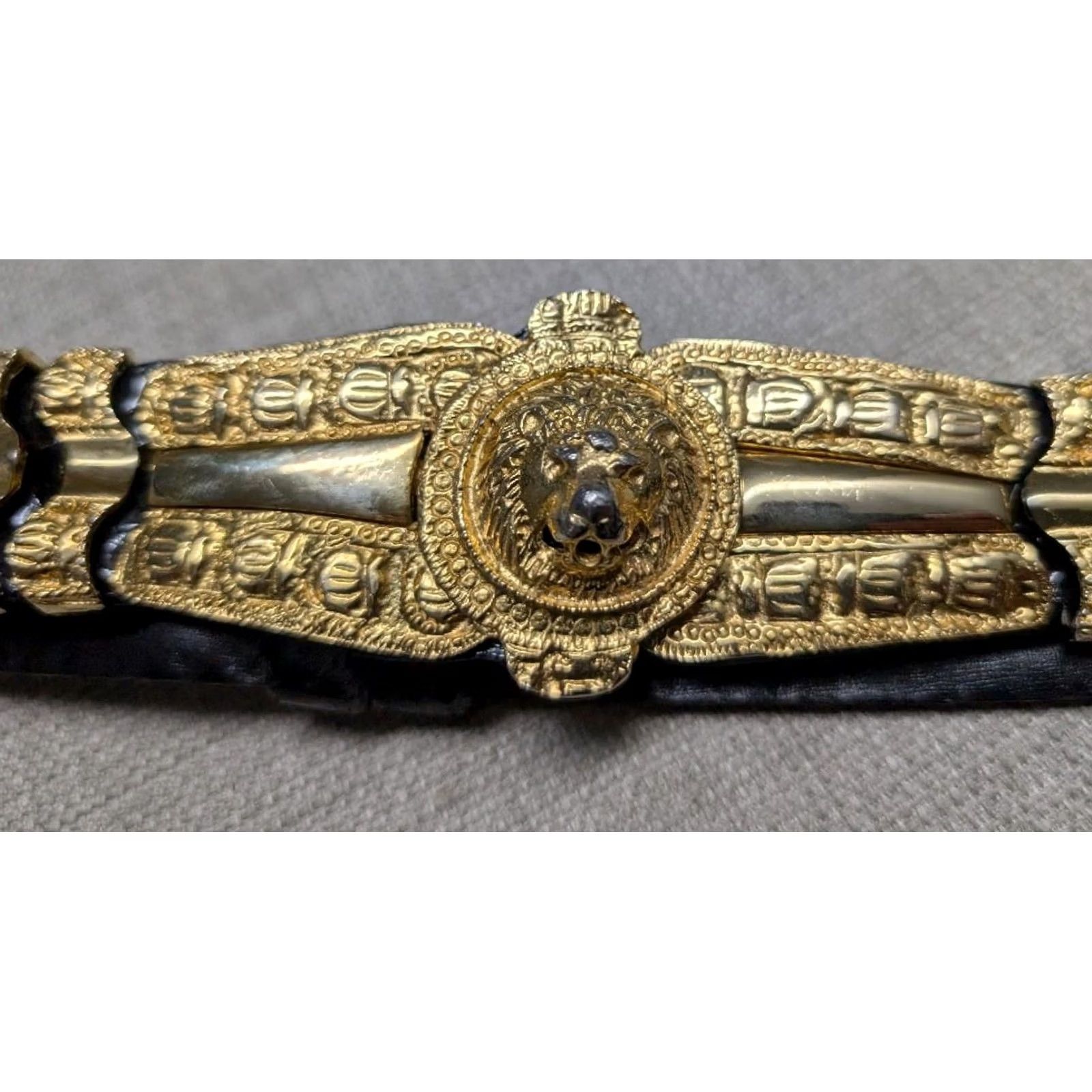 Judith Leiber VINTAGE JUDITH LEIBER Belt snakeskin LION BUCKLE gold black adjustable 24-38" OS Women 1990's 1980's Glam Statement Size ONE SIZE - 4 Thumbnail