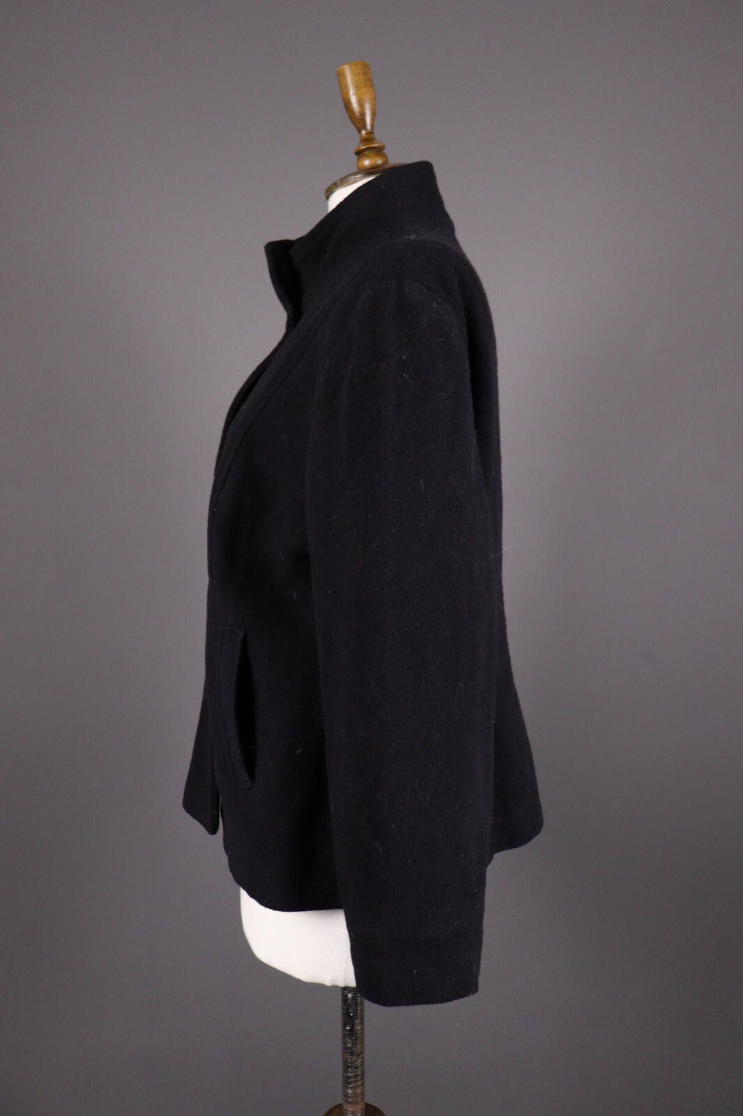 Designer Vintage Laura Ashley Black Wool Button UK 18 EUR 44 USA 14 Size M / US 6-8 / IT 42-44 - 4 Thumbnail