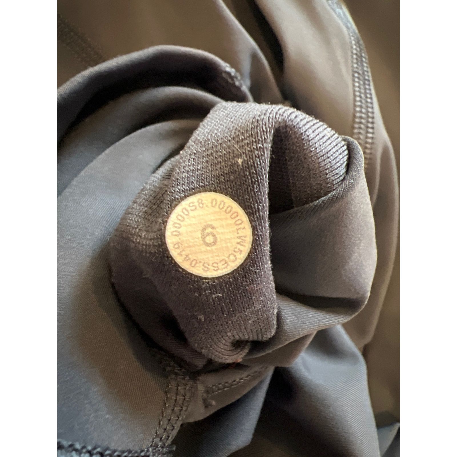 Lululemon Lululemon Women's Gray Ankle Mesh Leggings Size 6 Size 28" / US 6 / IT 42 - 6 Thumbnail