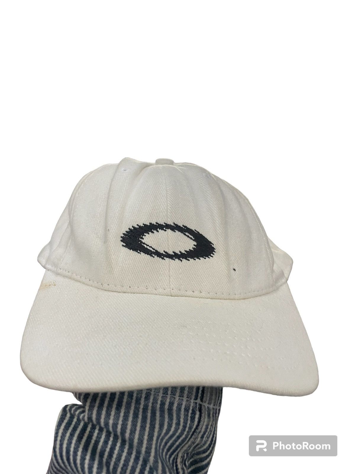 Oakley Vintage Oakley Logo Hat Size ONE SIZE - 2 Thumbnail