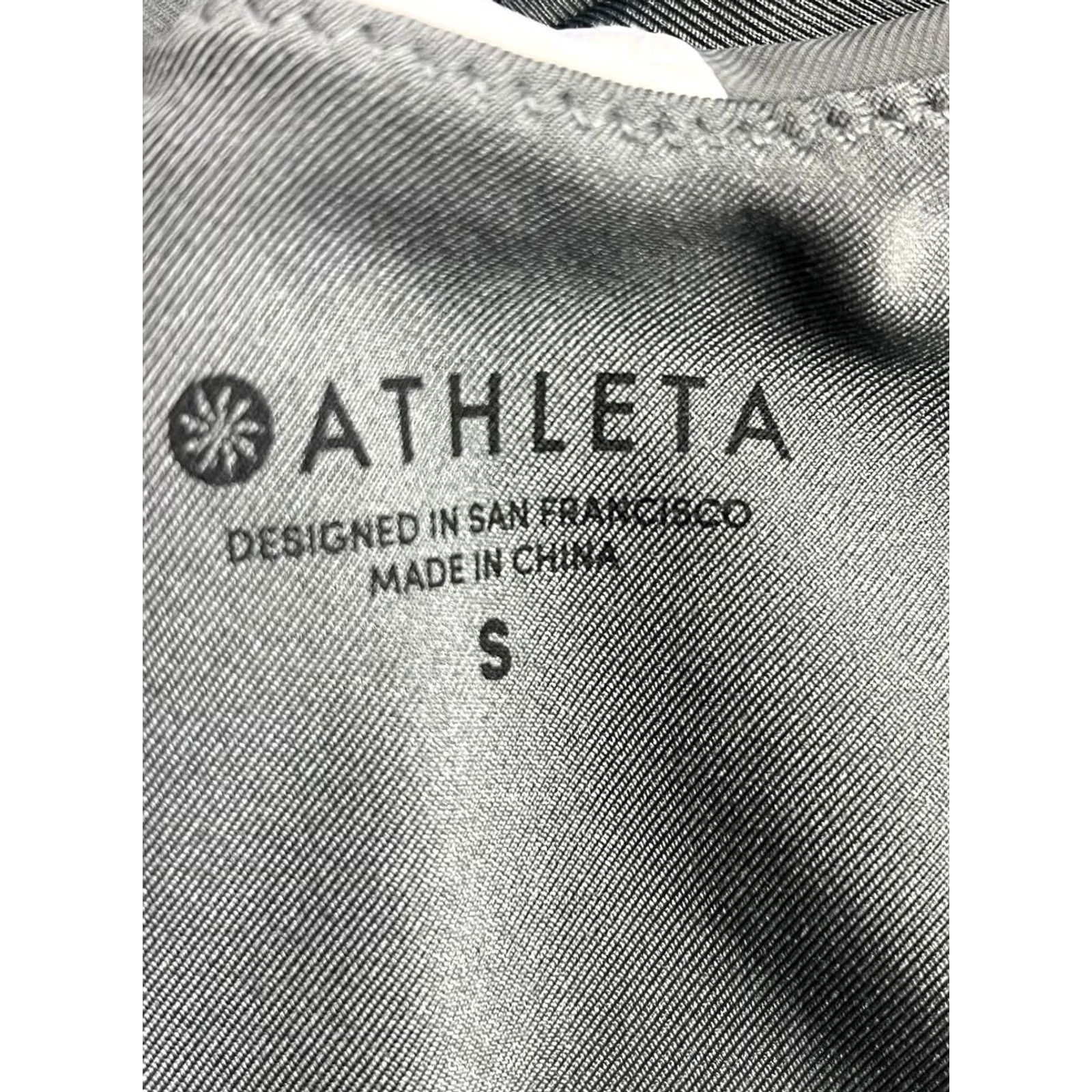 Athleta Athleta Tank Sleeveless Activewear Cropped Built-in Bra Racerback Gray Size S Womens Sports Yoga Gym Running Hiking Dance Pilates Fitness Shirt Top Size S / US 4 / IT 40 - 6 Thumbnail