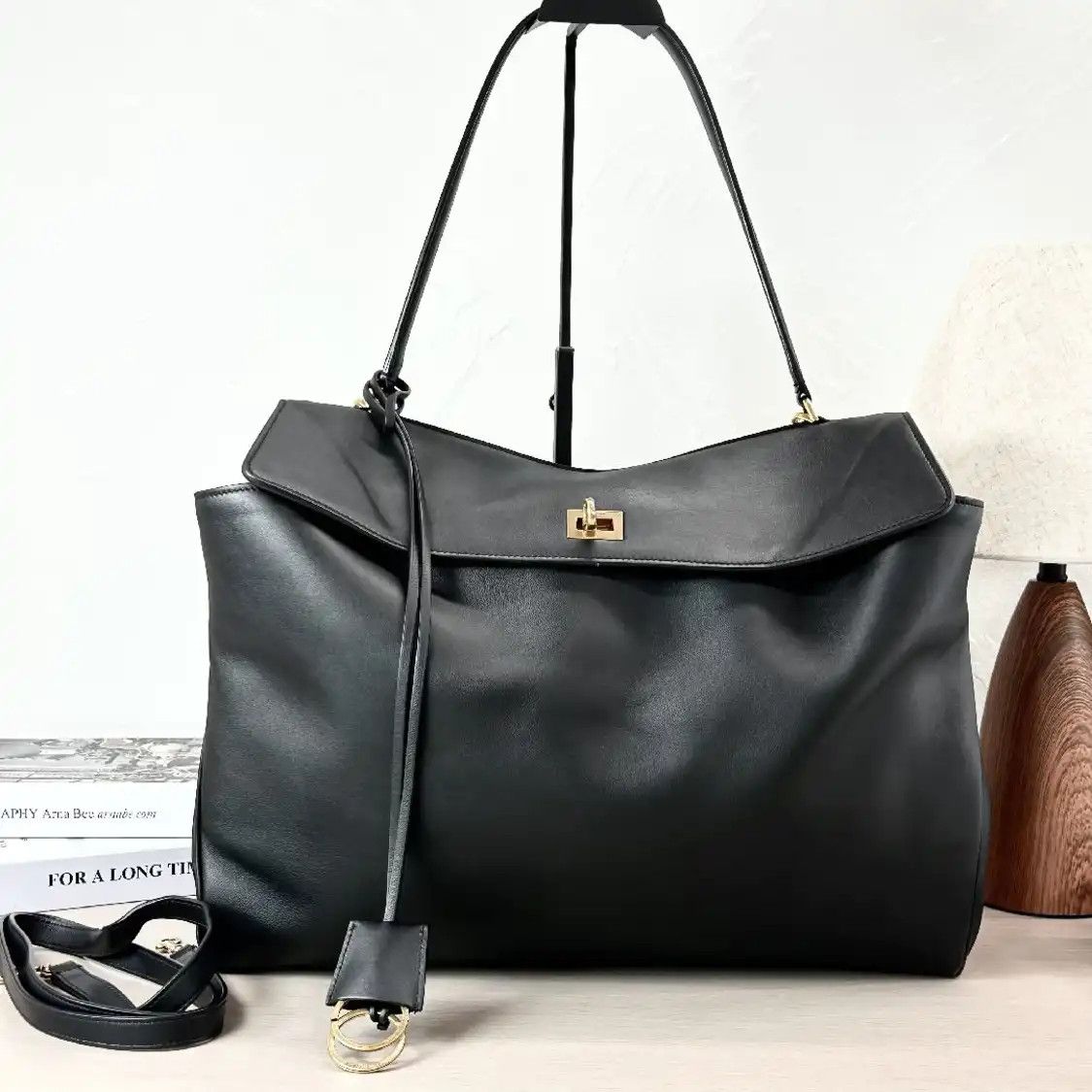 Balenciaga BALENCIAGA Rodeo Large black cowhide leather shoulder bag Size ONE SIZE - 1 Thumbnail