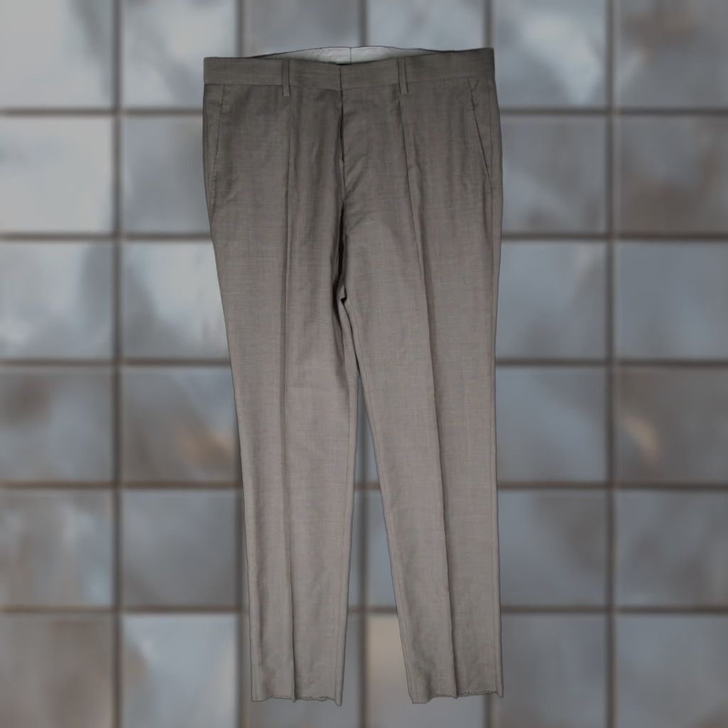 Vintage Hugo Boss Pants Mens 34 Regular Gray Wool Genesis2 Dress Pants Flat Front Classic 5-Pocket Belt Loops 34W x 33L Made in Croatia Mens Pants Size US 34 / EU 50 - 1 Thumbnail