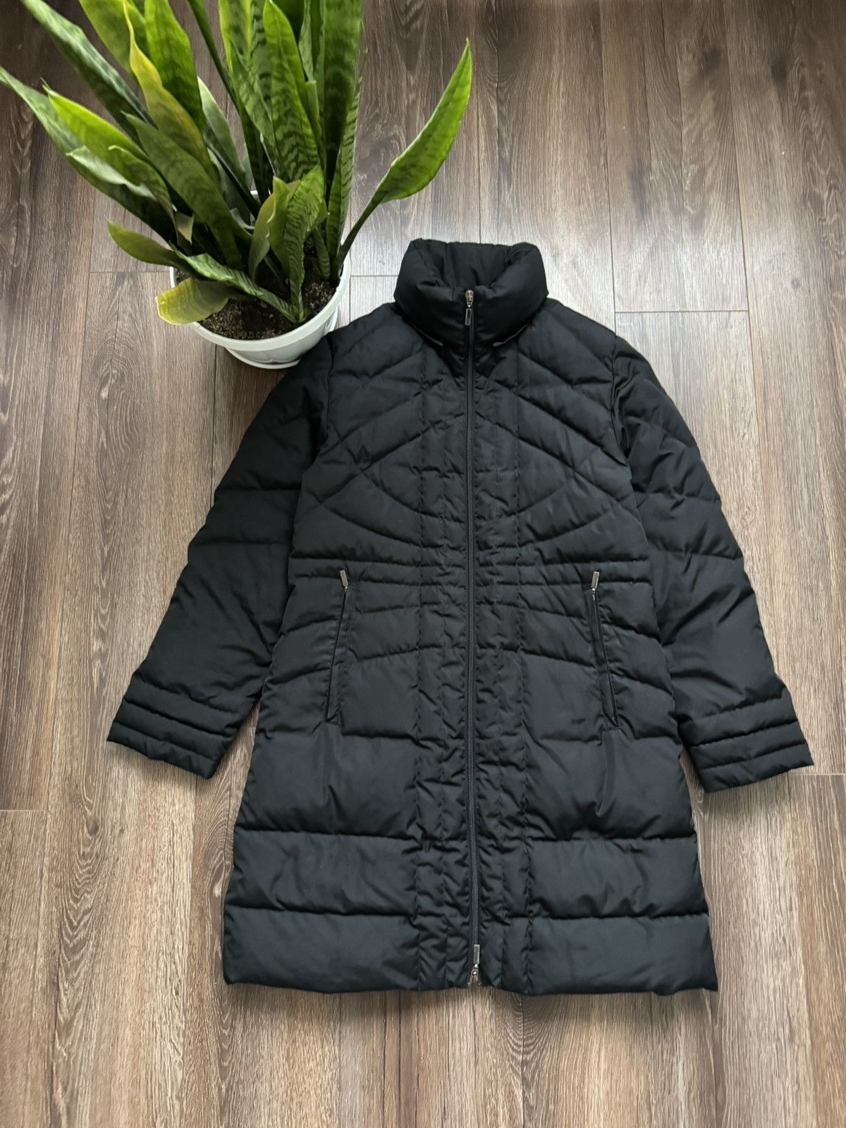 Moncler Moncler Down puffer coat parka women’s Medium jacket Size M / US 6-8 / IT 42-44 - 1 Thumbnail