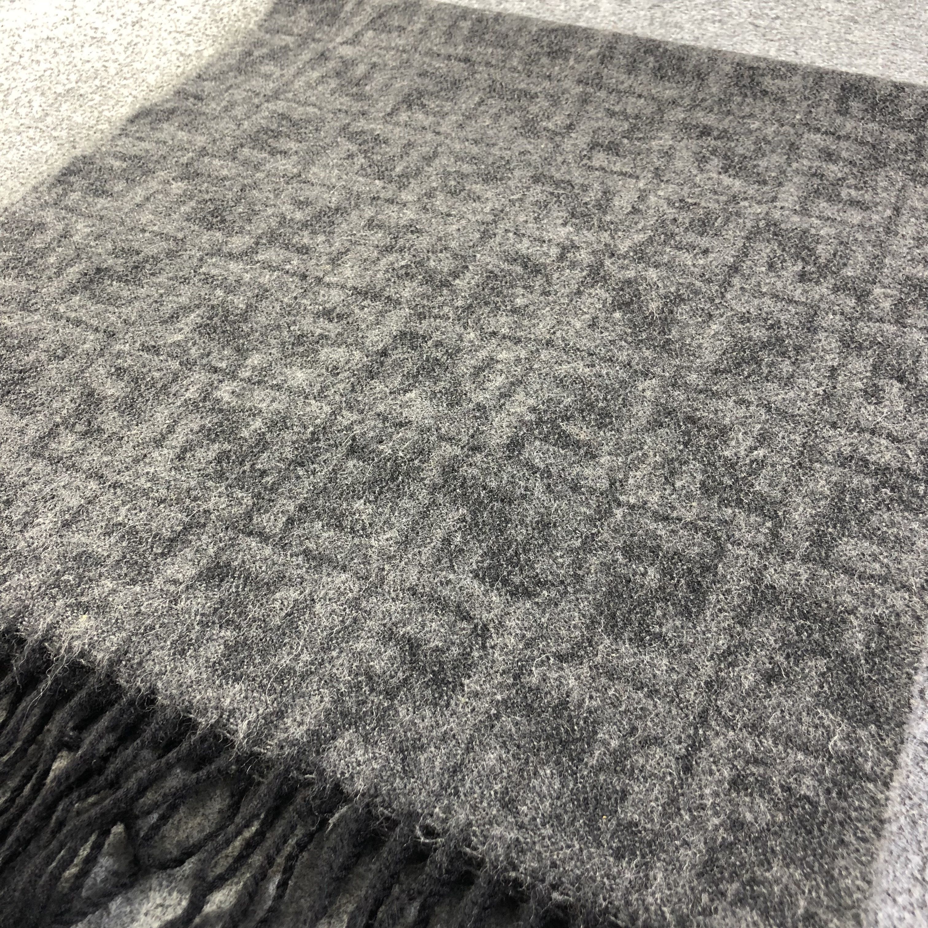 Fendi Fendi FF Monogram Wool Scarf Muffler V1139 Size ONE SIZE - 2 Thumbnail