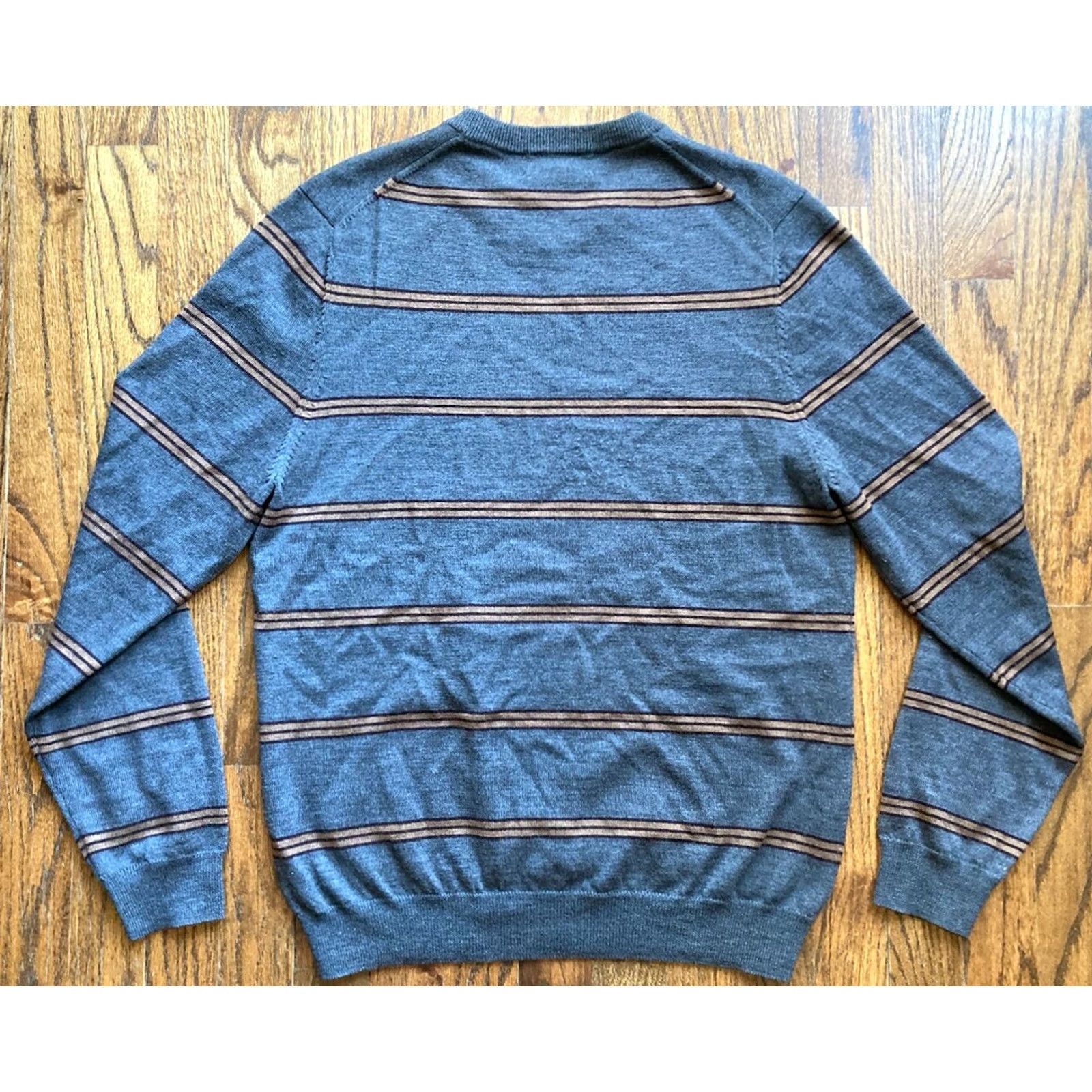 Brooks Brothers Brooks Brothers VTG Mens Sweater Extra Fine Merino Wool Size Small Gray Striped Pullover Size US S / EU 44-46 / 1 - 8 Thumbnail