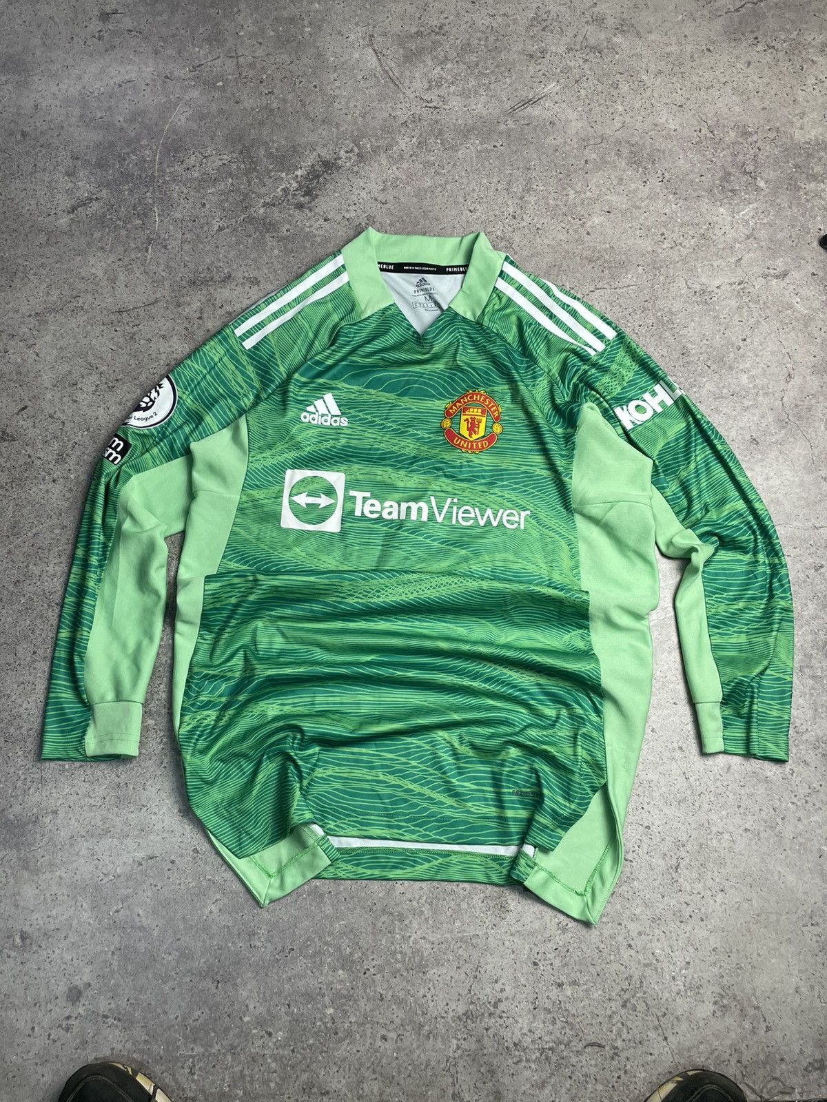 Adidas Adidas #13 number 2021 Long Sleeve Manchester United Jersey Size US M / EU 48-50 / 2 - 1 Thumbnail