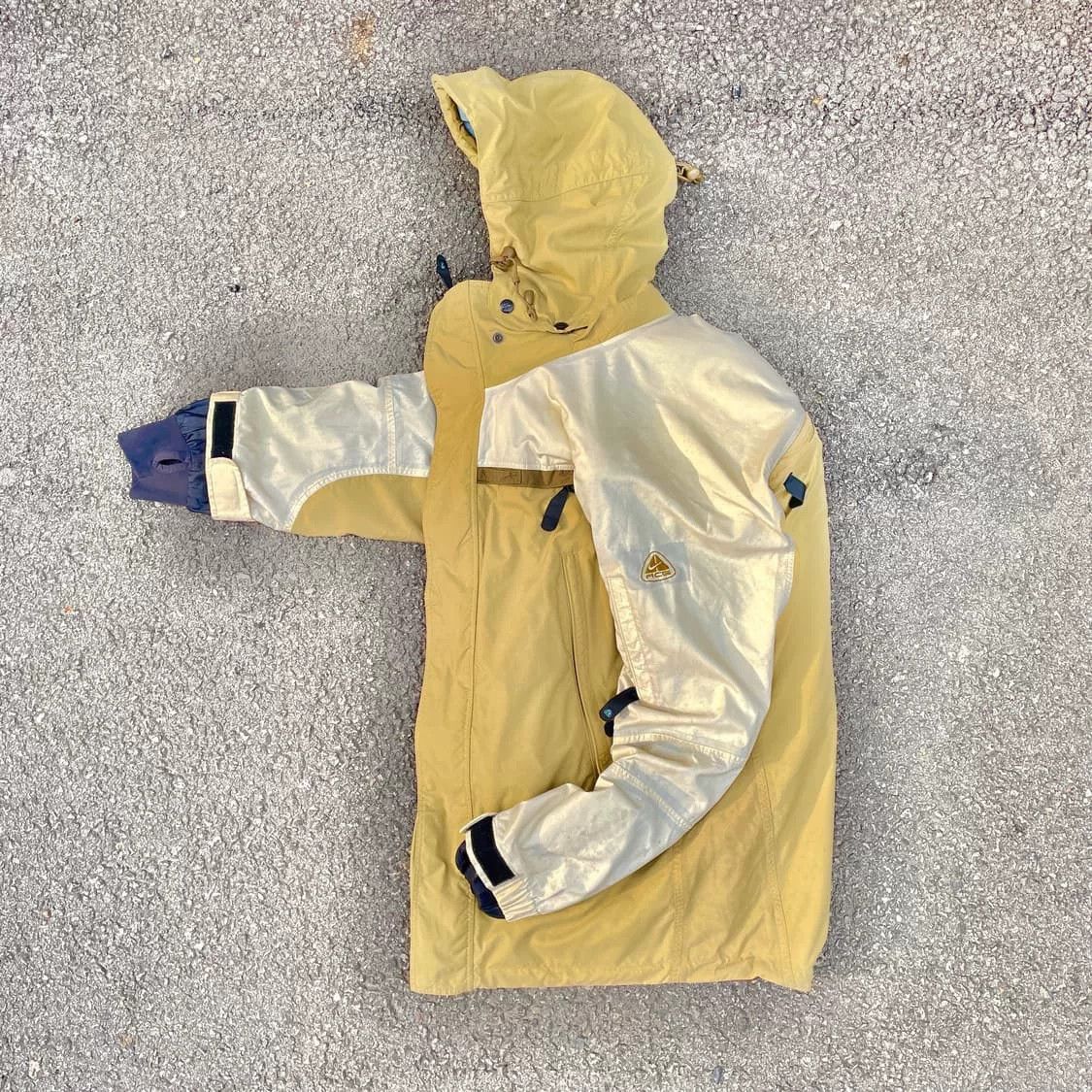 Nike ACG Nike ACG Vintage Functional Jacket Size US M / EU 48-50 / 2 - 1 Thumbnail