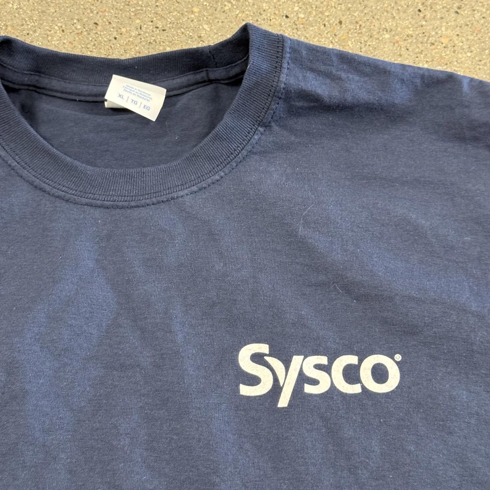 Designer Vtg Sysco Food Corp T-shirt Port & Company XL Size US XL / EU 56 / 4 - 2 Thumbnail