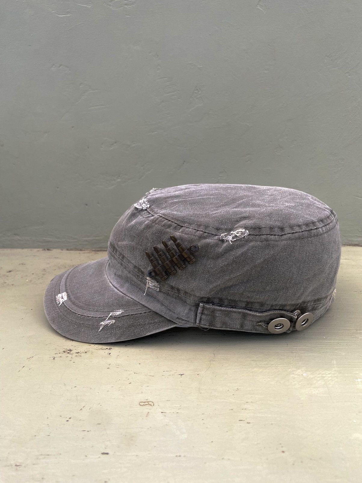 If Six Was Nine 2000s patrol hat with torn bullet ornament Size ONE SIZE - 5 Thumbnail