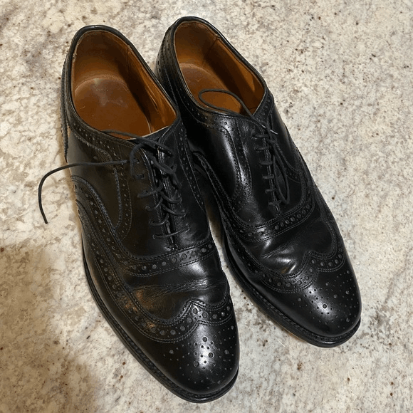Allen Edmonds Allen‎ Edmonds Wingtips - Size 9 Size US 9 / EU 42 - 1 Thumbnail