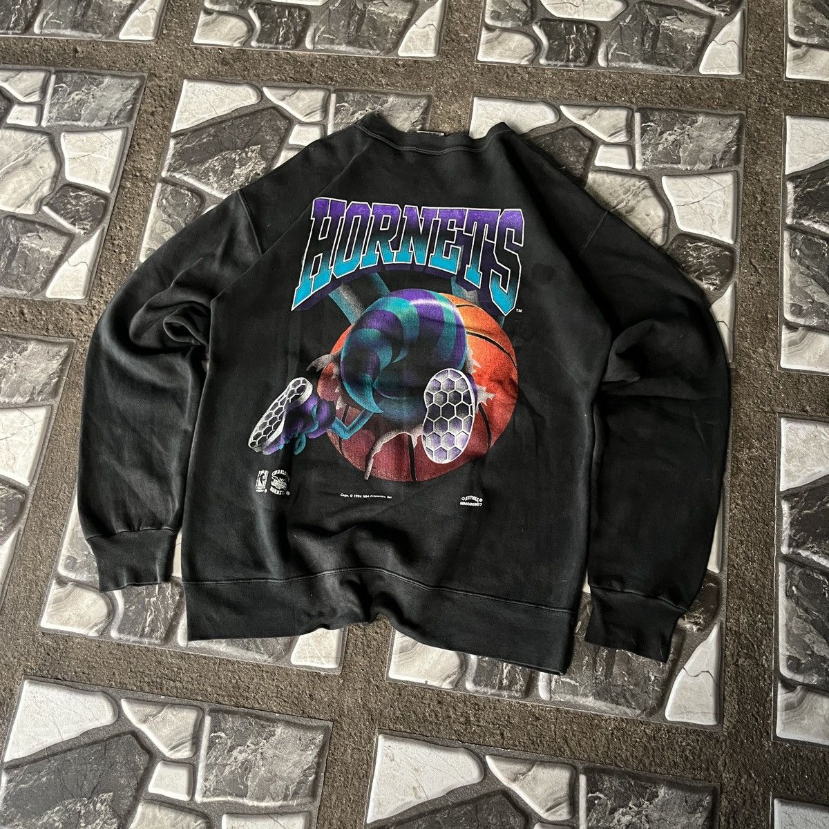 Nutmeg ‘94 Charlotte Hornets Crewneck Size US L / EU 52-54 / 3 - 2 Thumbnail