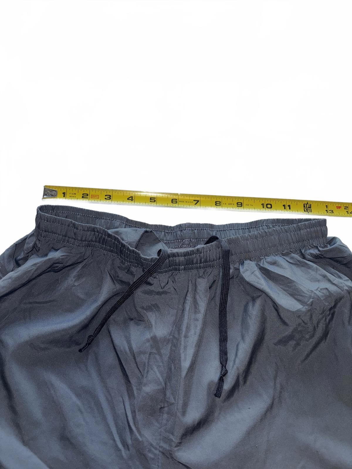 Nike Nike Womens Athletic Shorts - Lightweight & Comfortable Size 32" / US 10 / IT 46 - 7 Thumbnail