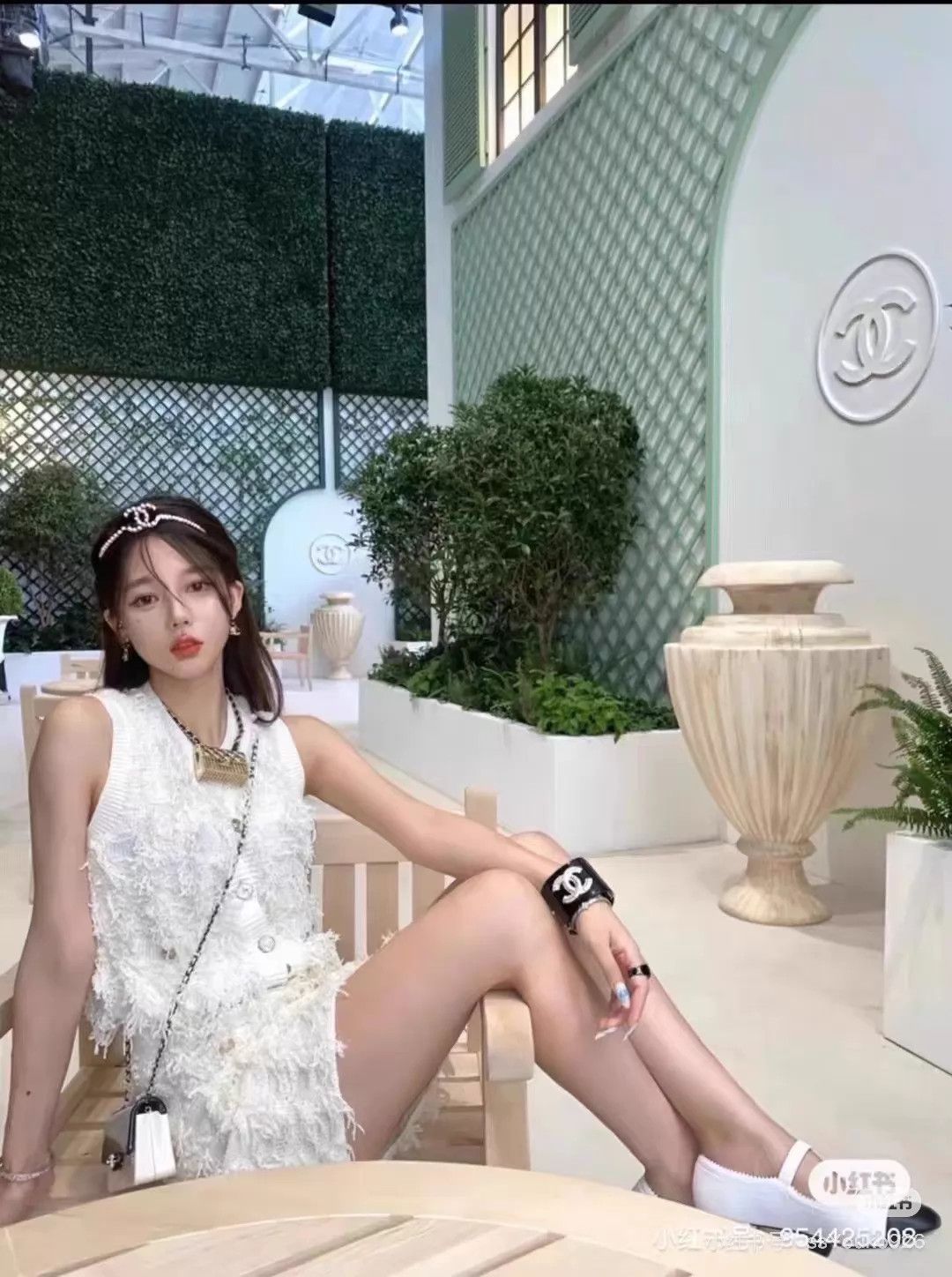 Chanel Chanel 21s White Tassel Lace Crystal Button Knit & Vest Set Size XS / US 0-2 / IT 36-38 - 8 Thumbnail