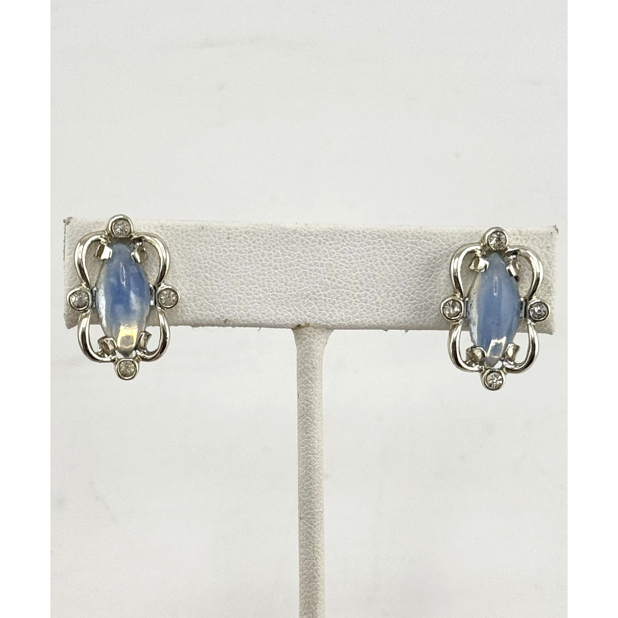 Vintage Vintage Sarah Coventry blue glass earrings Size ONE SIZE - 1 Thumbnail