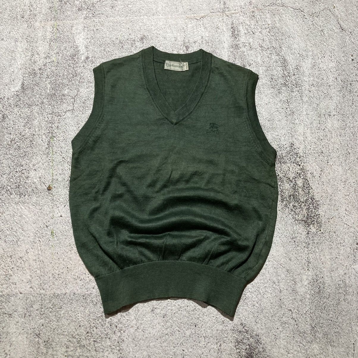 Burberry 1990s Burberrys Small Logo Knit Vest Green Forest Luxury Size US M / EU 48-50 / 2 - 1 Thumbnail