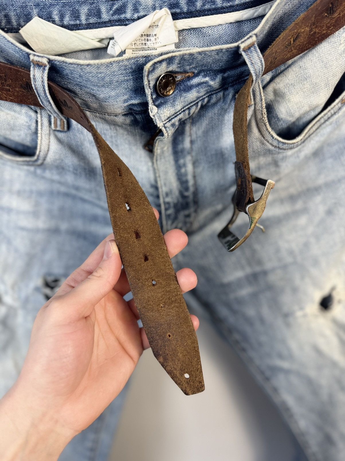 Vintage Very crazy Vintage solid marijuana belt Size ONE SIZE - 8 Thumbnail