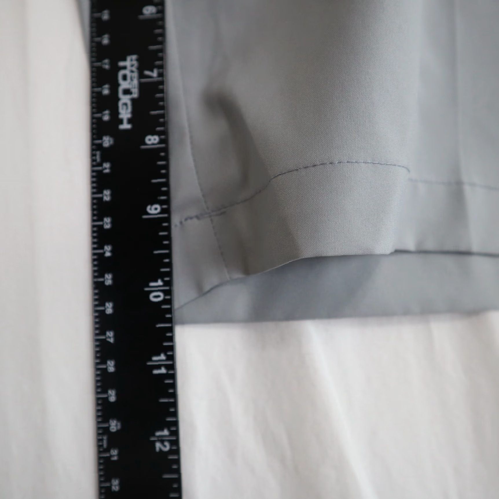 Roundtree & Yorke Roundtree & Yorke Shorts Mens 36 Performance Chino Casual Flat Front Gray Short Nike? Size US 36 / EU 52 - 6 Thumbnail
